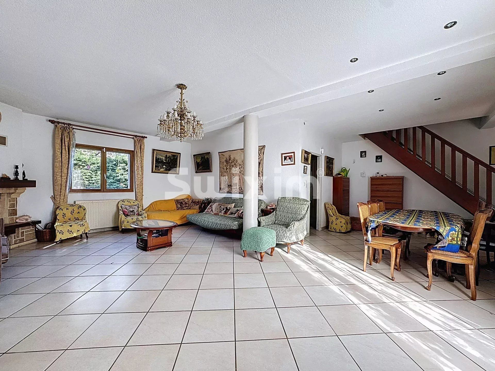 casa 7 Quartos para venda sobre Saint-Jean-de-Gonville (01630)