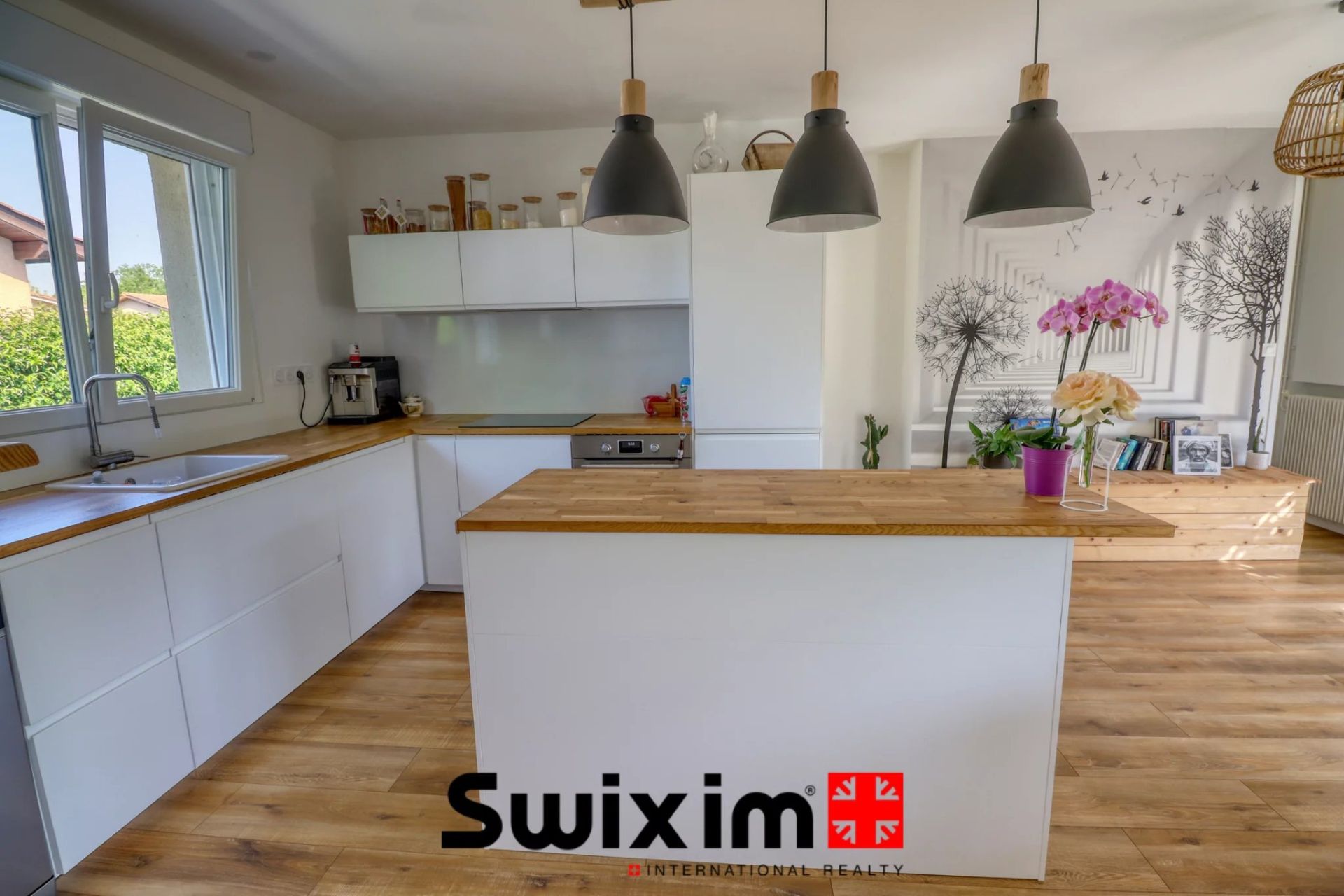 house 4 Rooms for sale on Hourtin (33990)