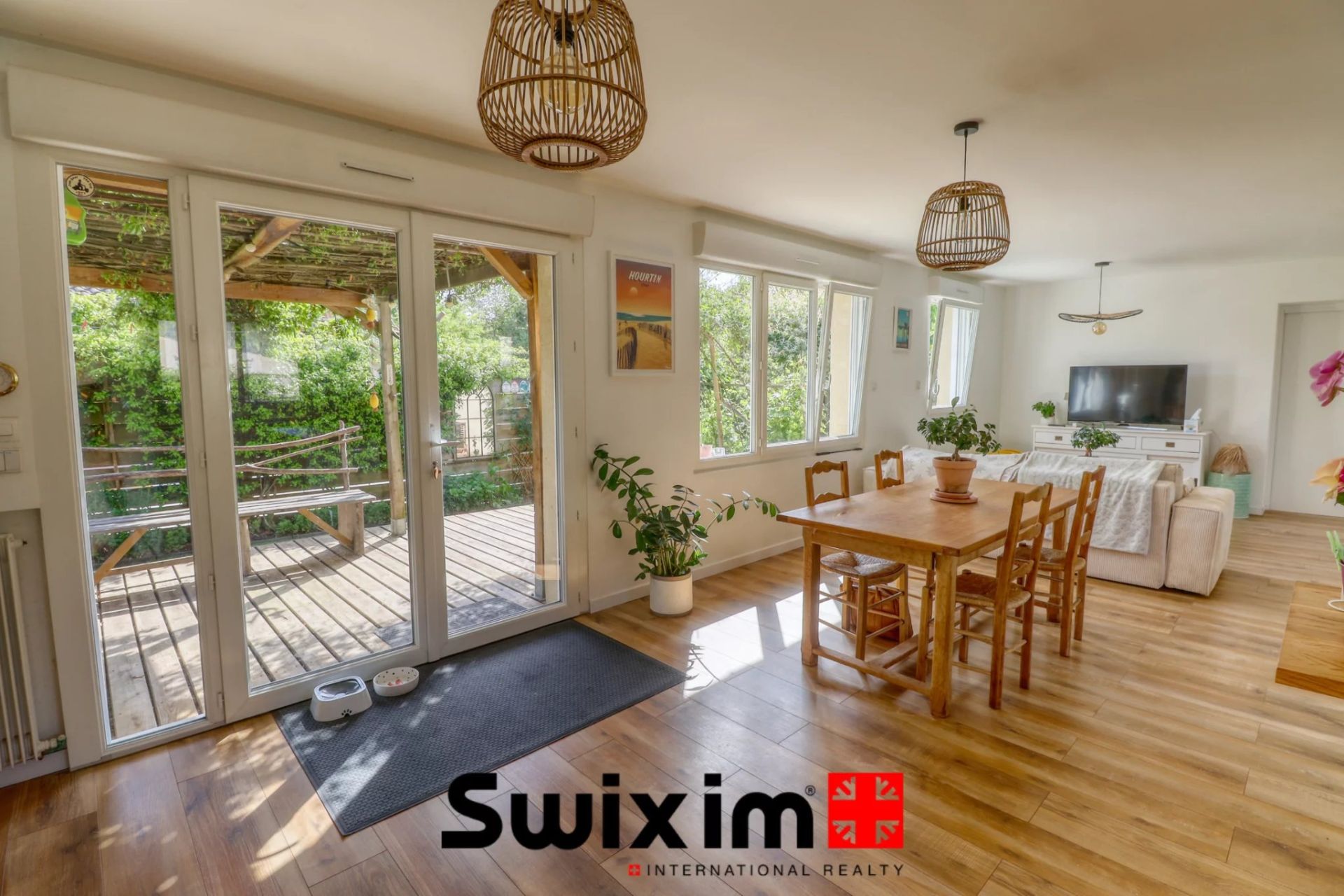 house 4 Rooms for sale on Hourtin (33990)