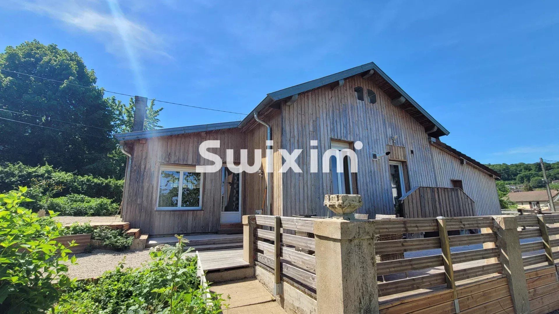casa 8 Salas en venta en Lons-le-Saunier (39000)