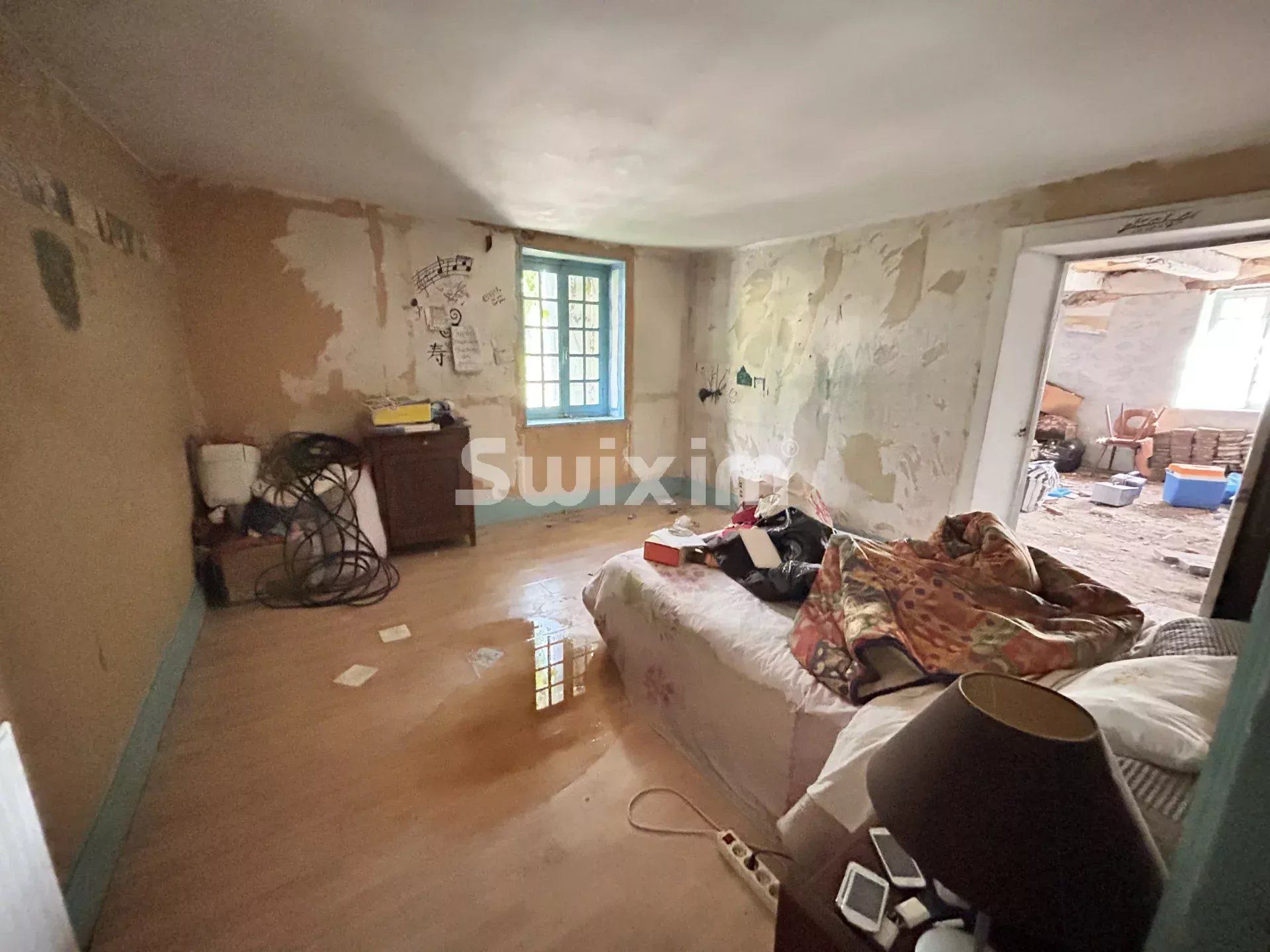 house 7 Rooms for sale on Drambon (21270)