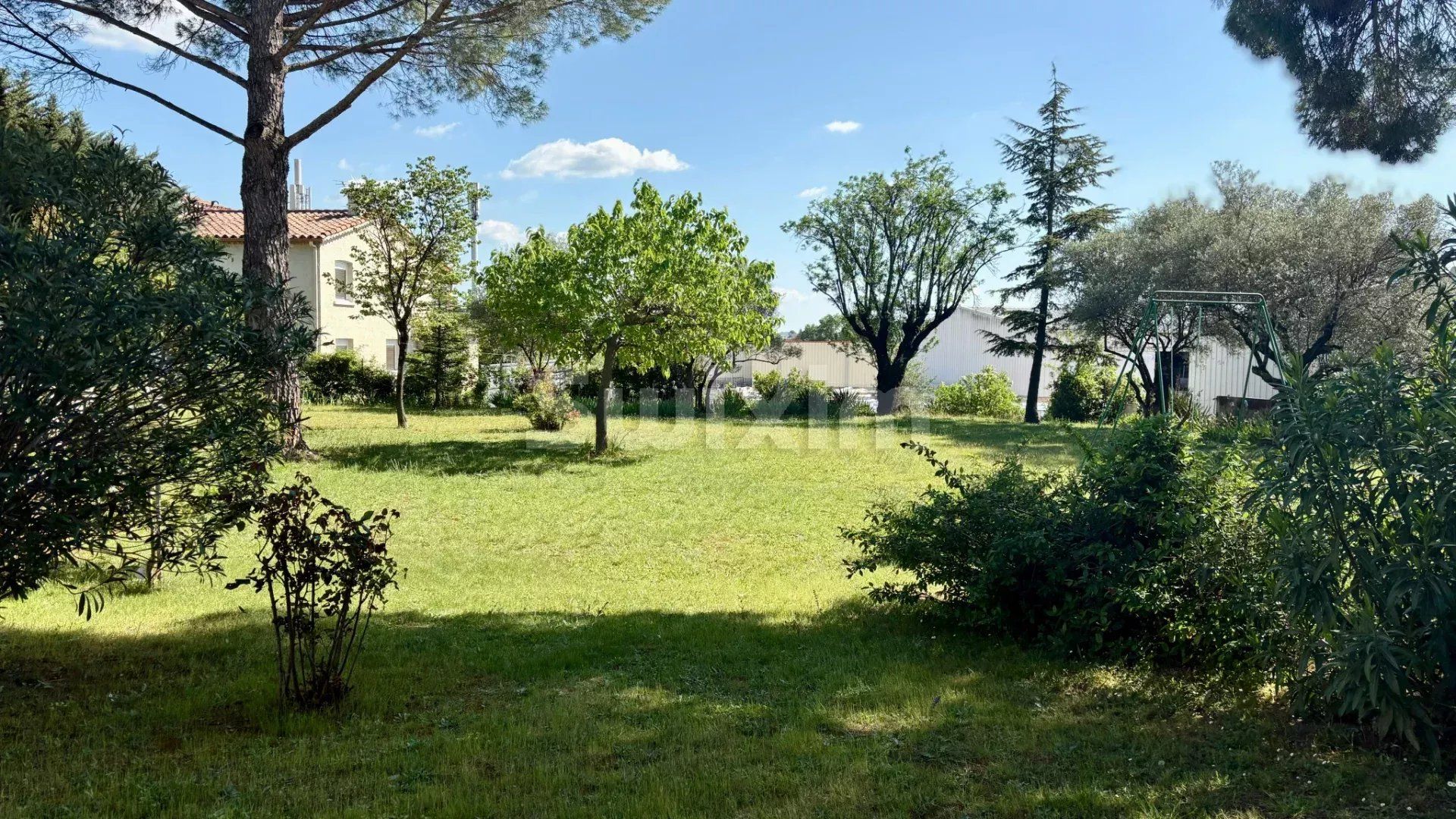 villa 7 Camere in vendita su Alès (30100)