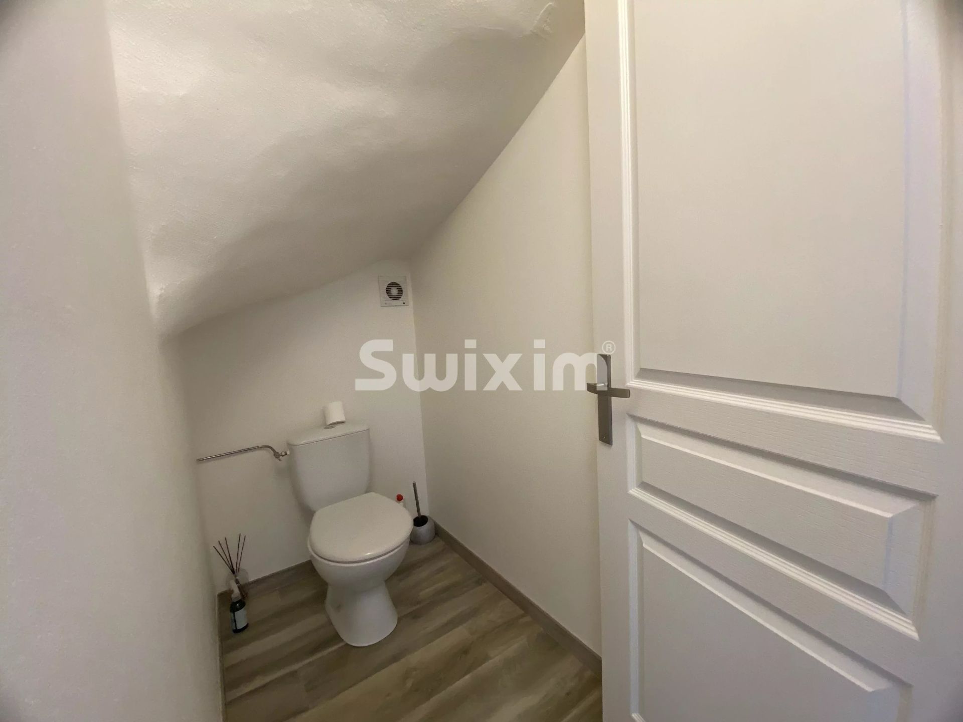 house 6 Rooms for rent on Saint-Sylvestre (74540)