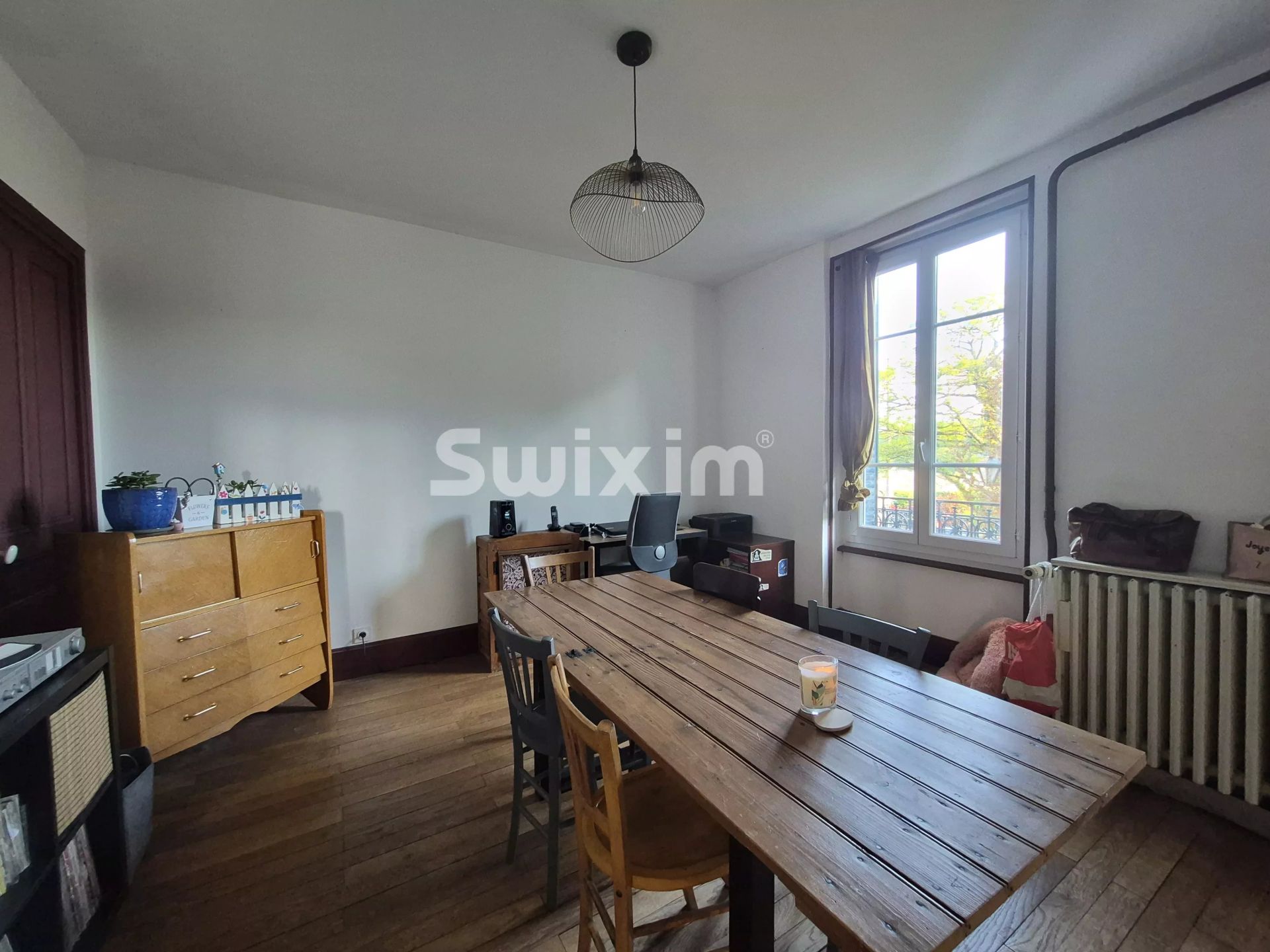 house 6 Rooms for sale on Bussières (71960)