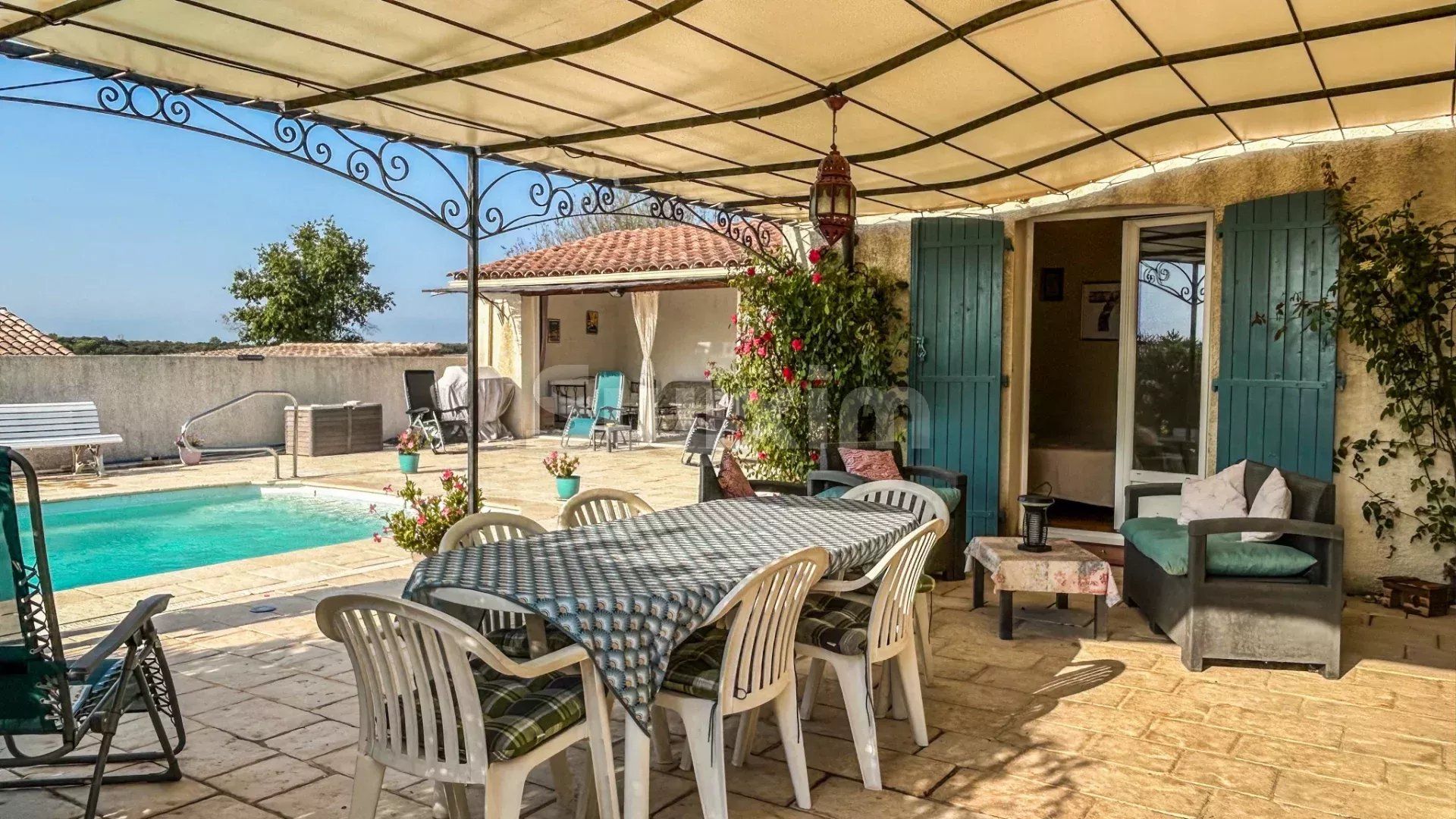villa 5 Camere in vendita su Uzès (30700)