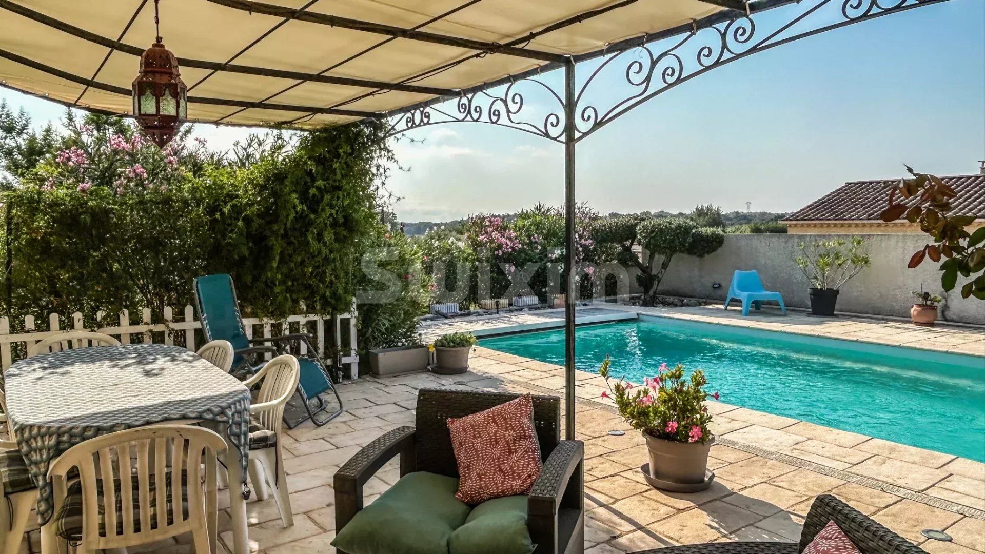 villa 5 Camere in vendita su Uzès (30700)