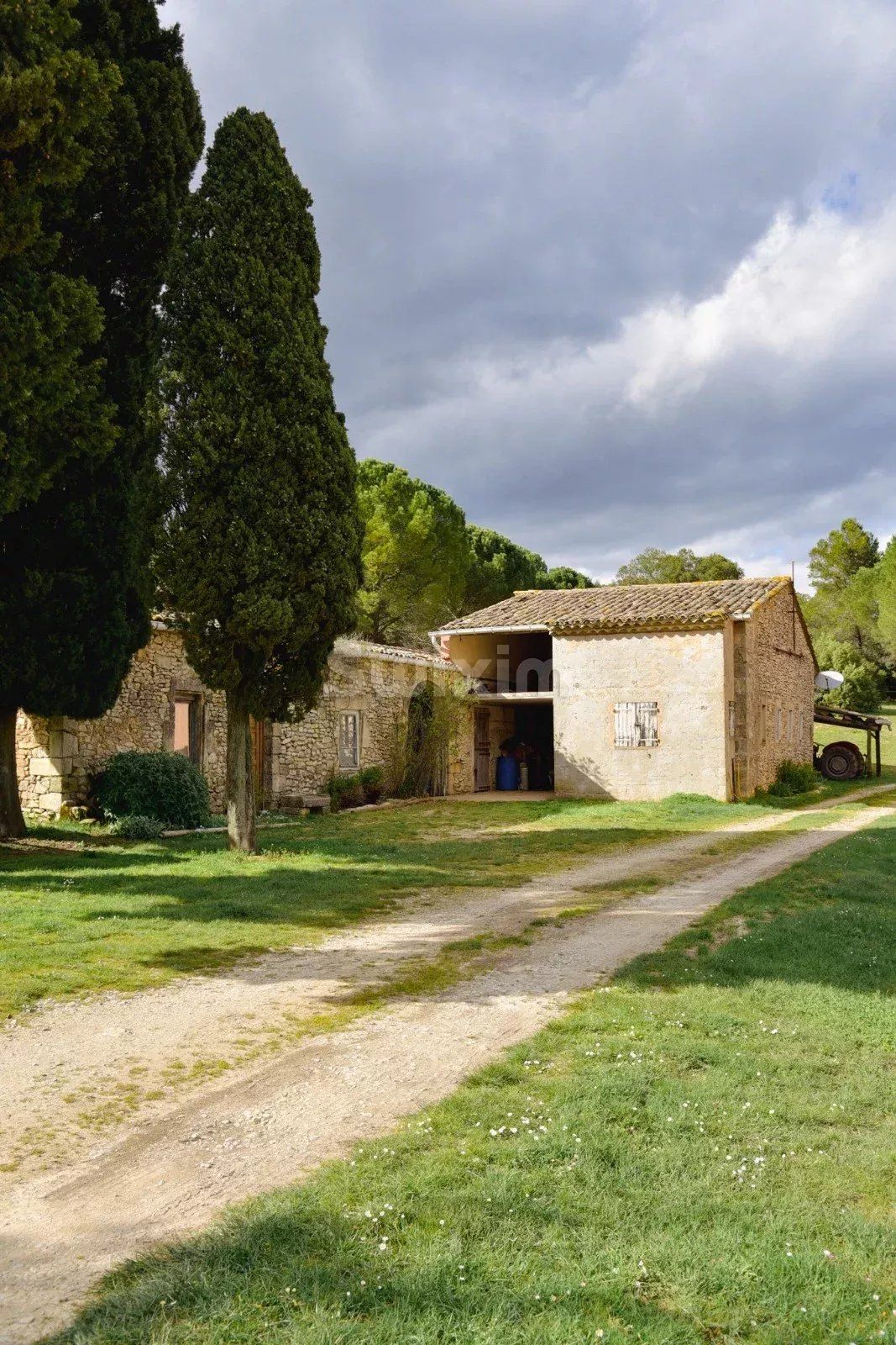 proprietà 5 Camere in vendita su Clarensac (30870)