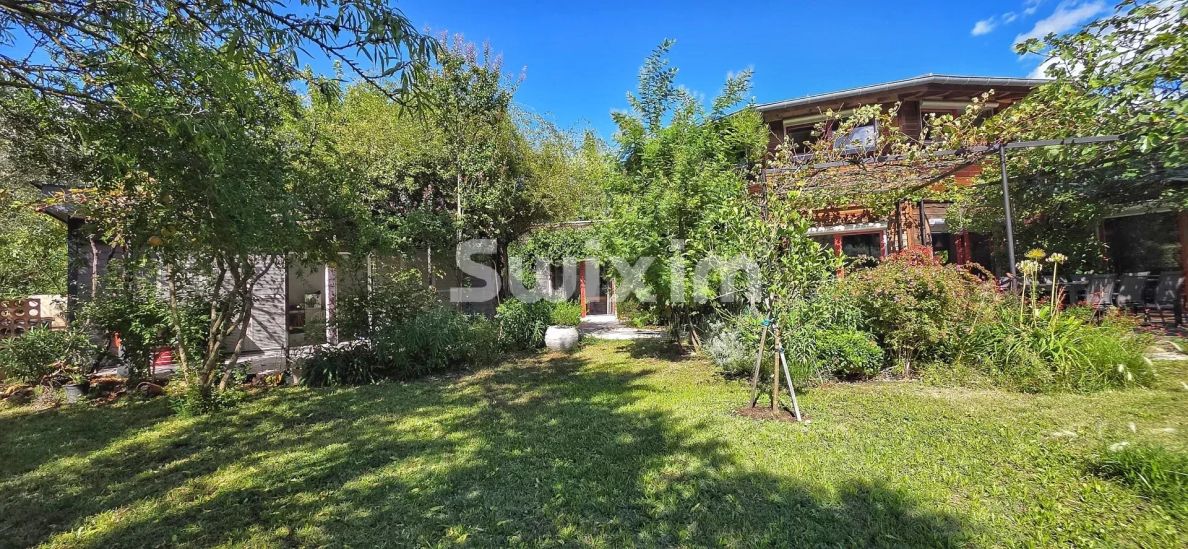Vente Villa Villeneuve-lès-Avignon 6&nbsp;Pièces 244&nbsp;m²