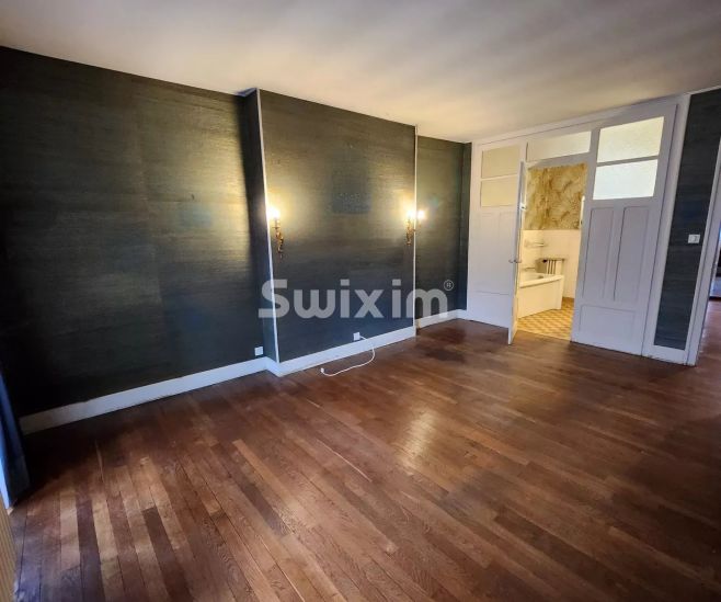 Sale Building Poligny 10&nbsp;Rooms 280&nbsp;m²