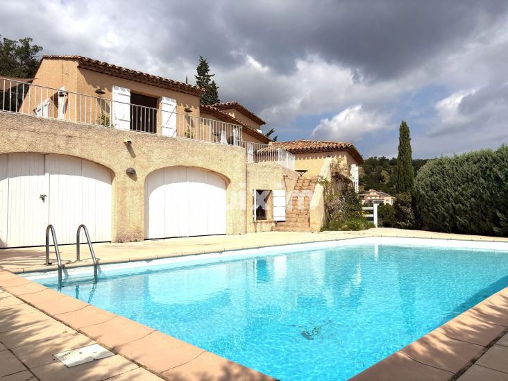 Sale Villa Sainte-Maxime 6&nbsp;Rooms 208&nbsp;m²