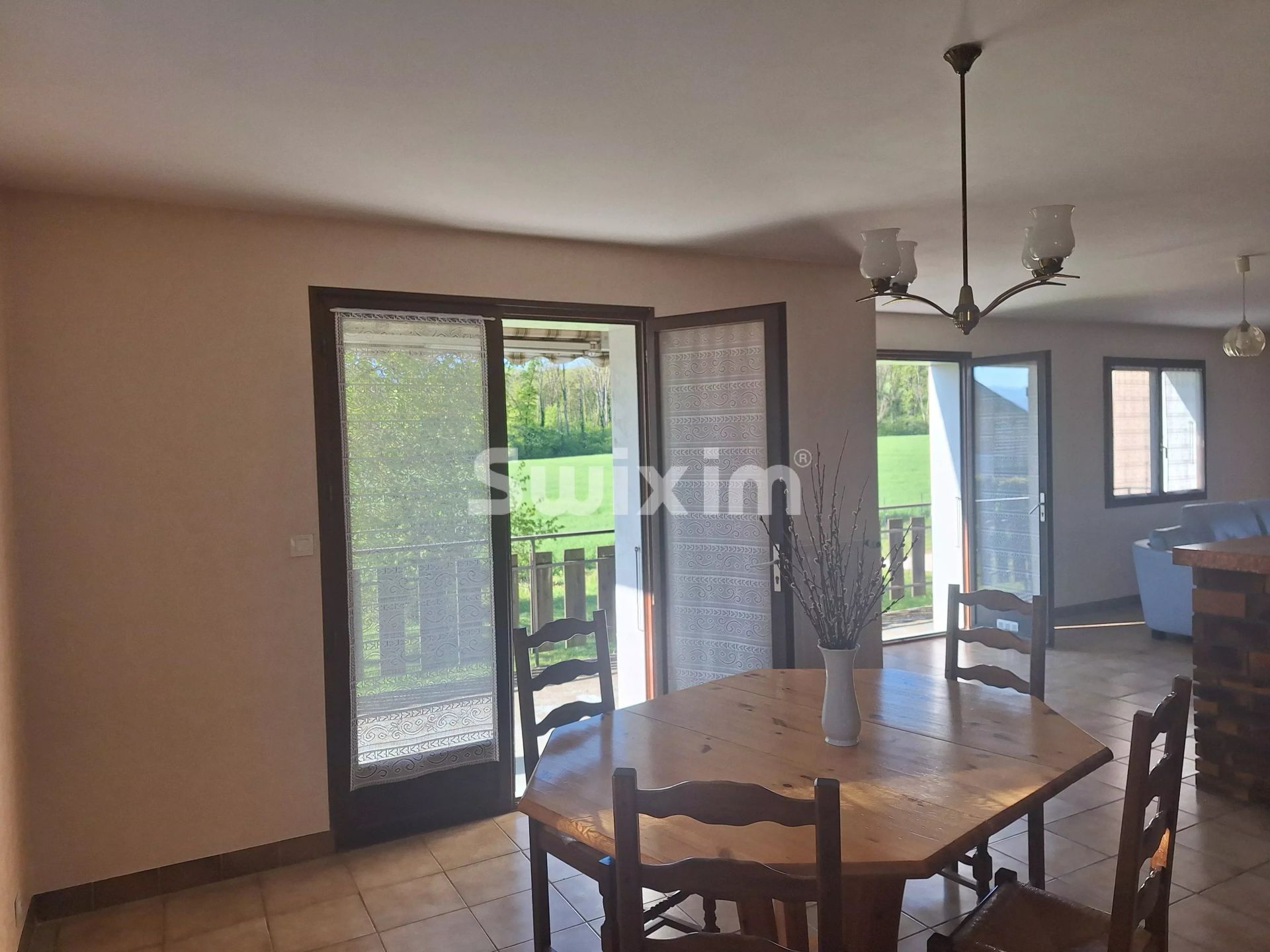 house 6 Rooms for sale on Sillingy (74330)