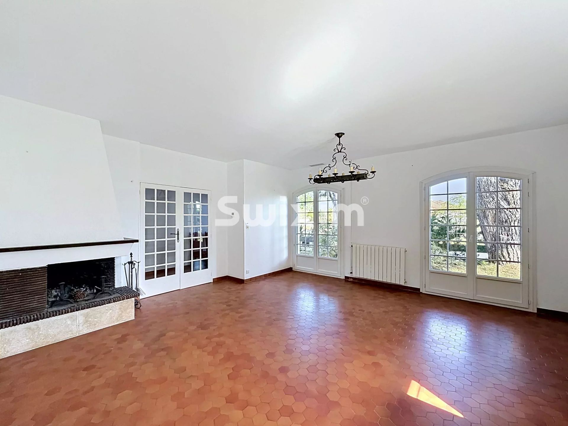 house 8 Rooms for sale on Pessac (33600)