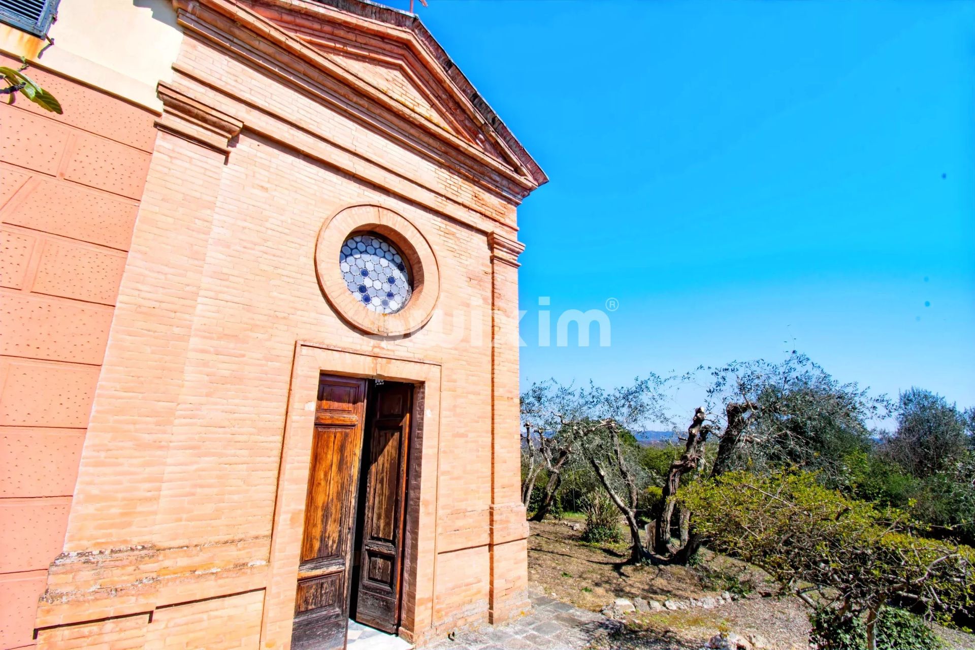 apartment 4 Rooms for sale on Siena (53100)