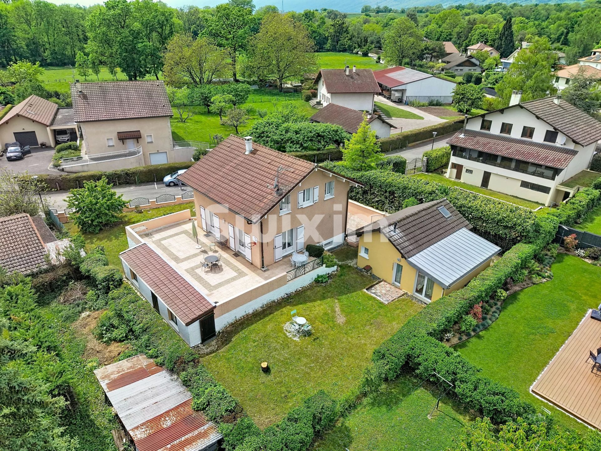 house 8 Rooms for sale on Ségny (01170)