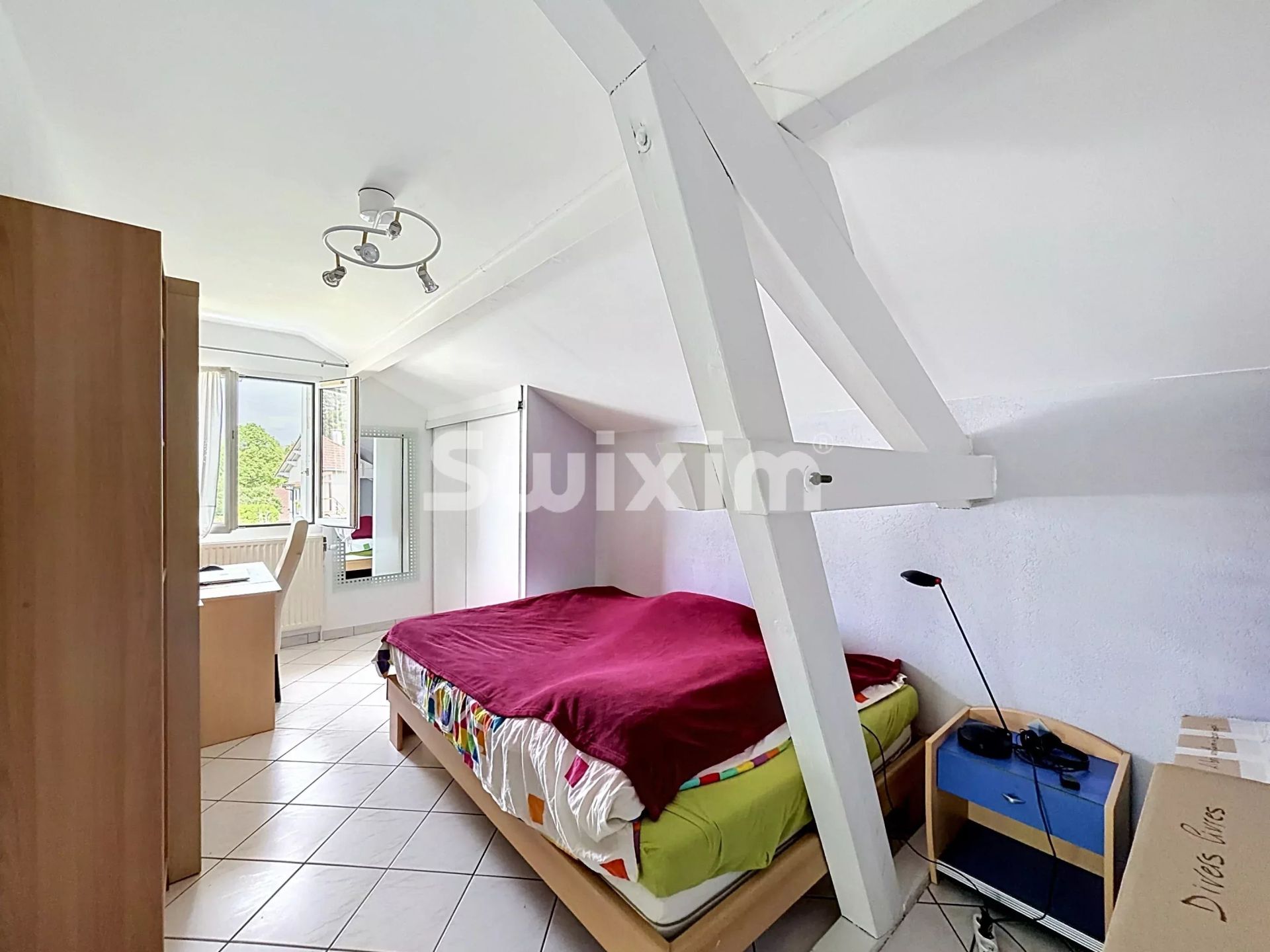 house 8 Rooms for sale on Ségny (01170)