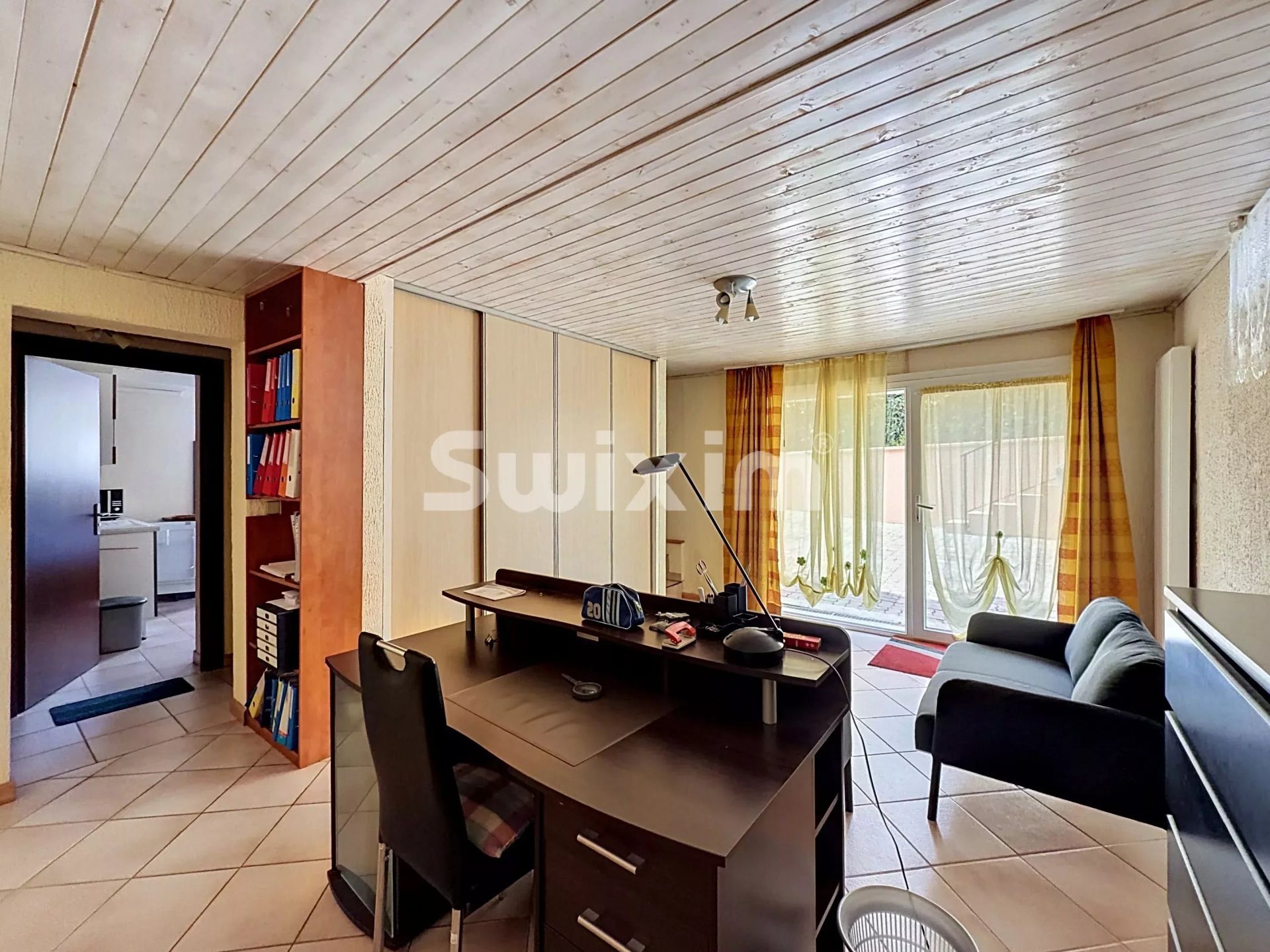 house 8 Rooms for sale on Ségny (01170)