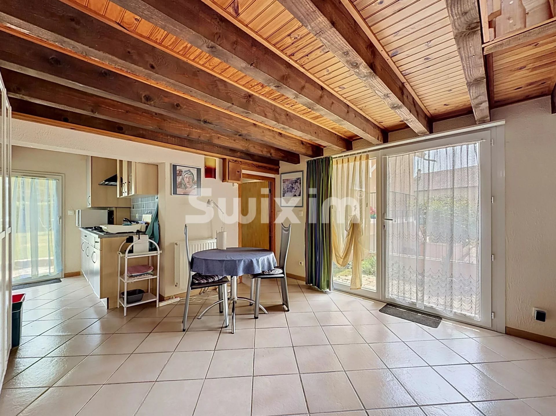 house 8 Rooms for sale on Ségny (01170)