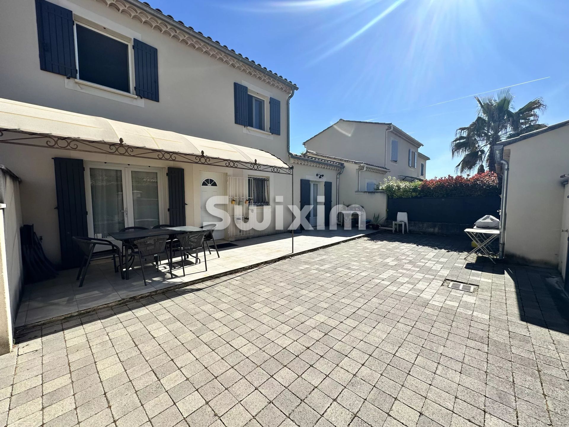 house 4 Rooms for sale on Saint-Didier (84210)