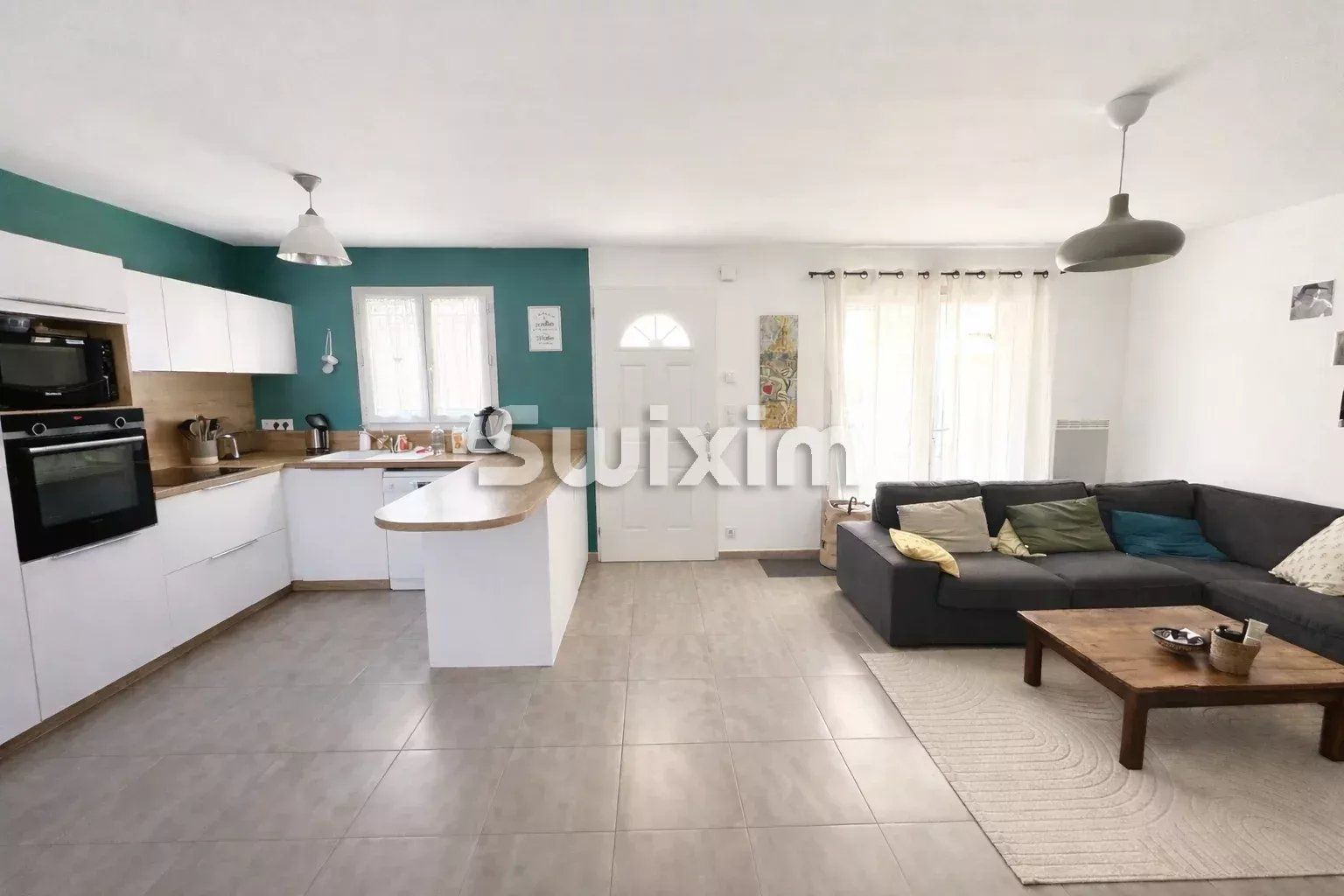 house 4 Rooms for sale on Saint-Didier (84210)