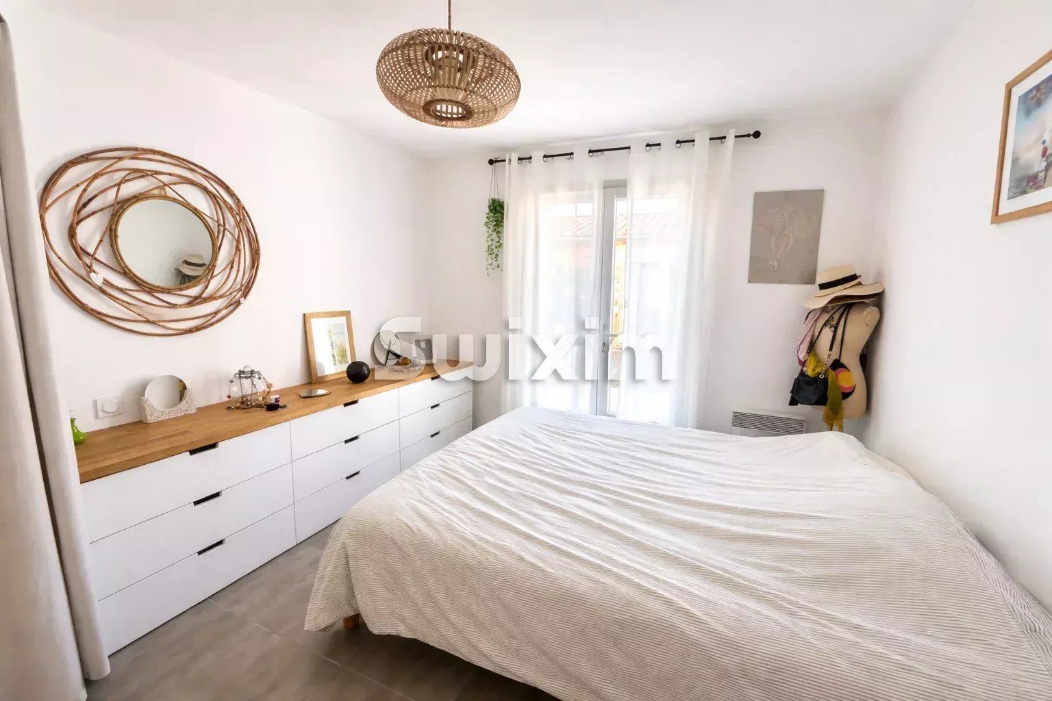 house 4 Rooms for sale on Saint-Didier (84210)