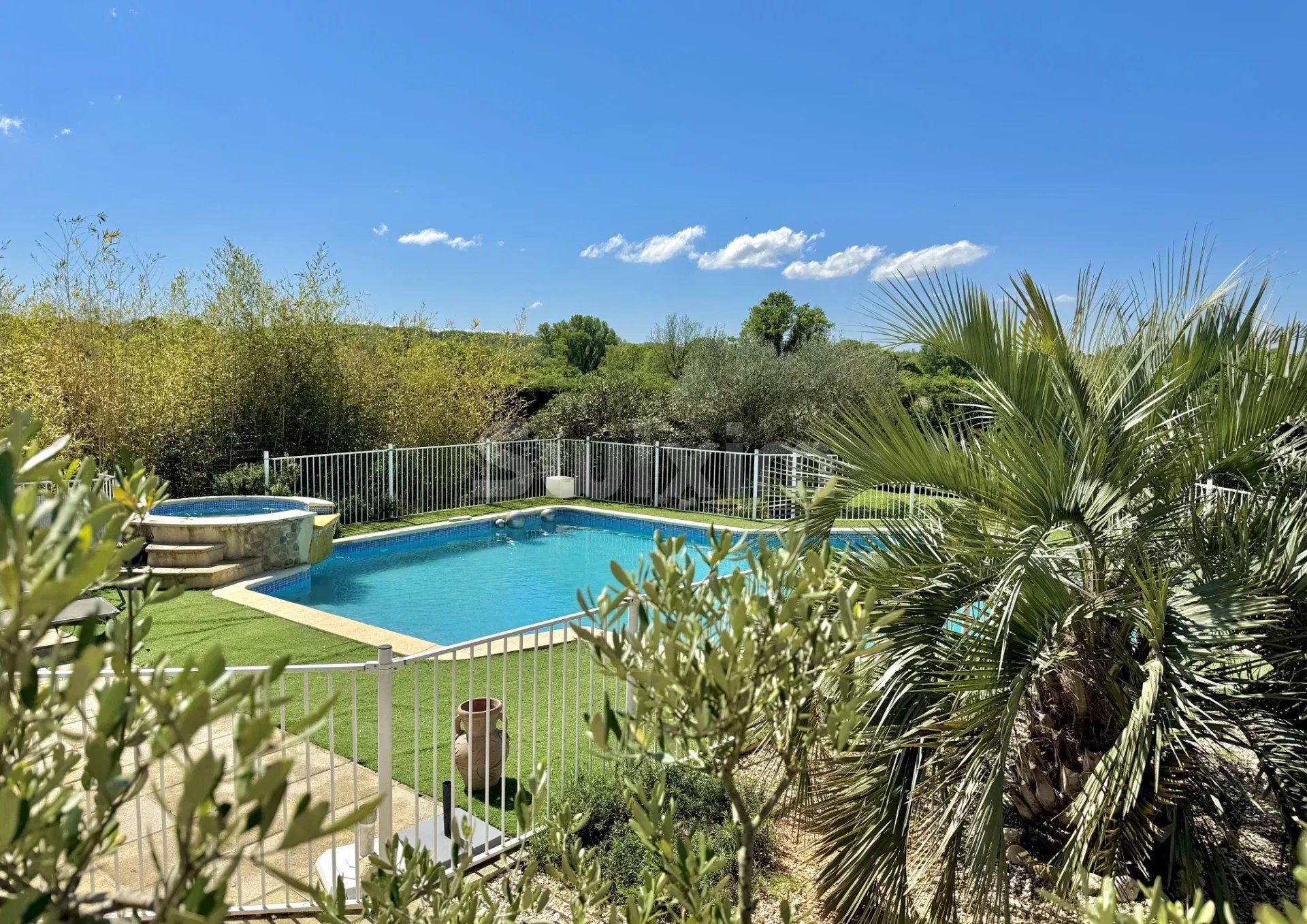 villa 7 Salas en venta en Allègre-les-Fumades (30500)