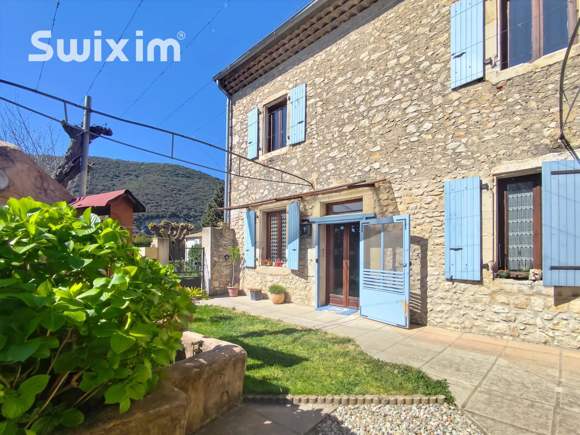 casa 6 Camere in vendita su Saint-Montan (07220)