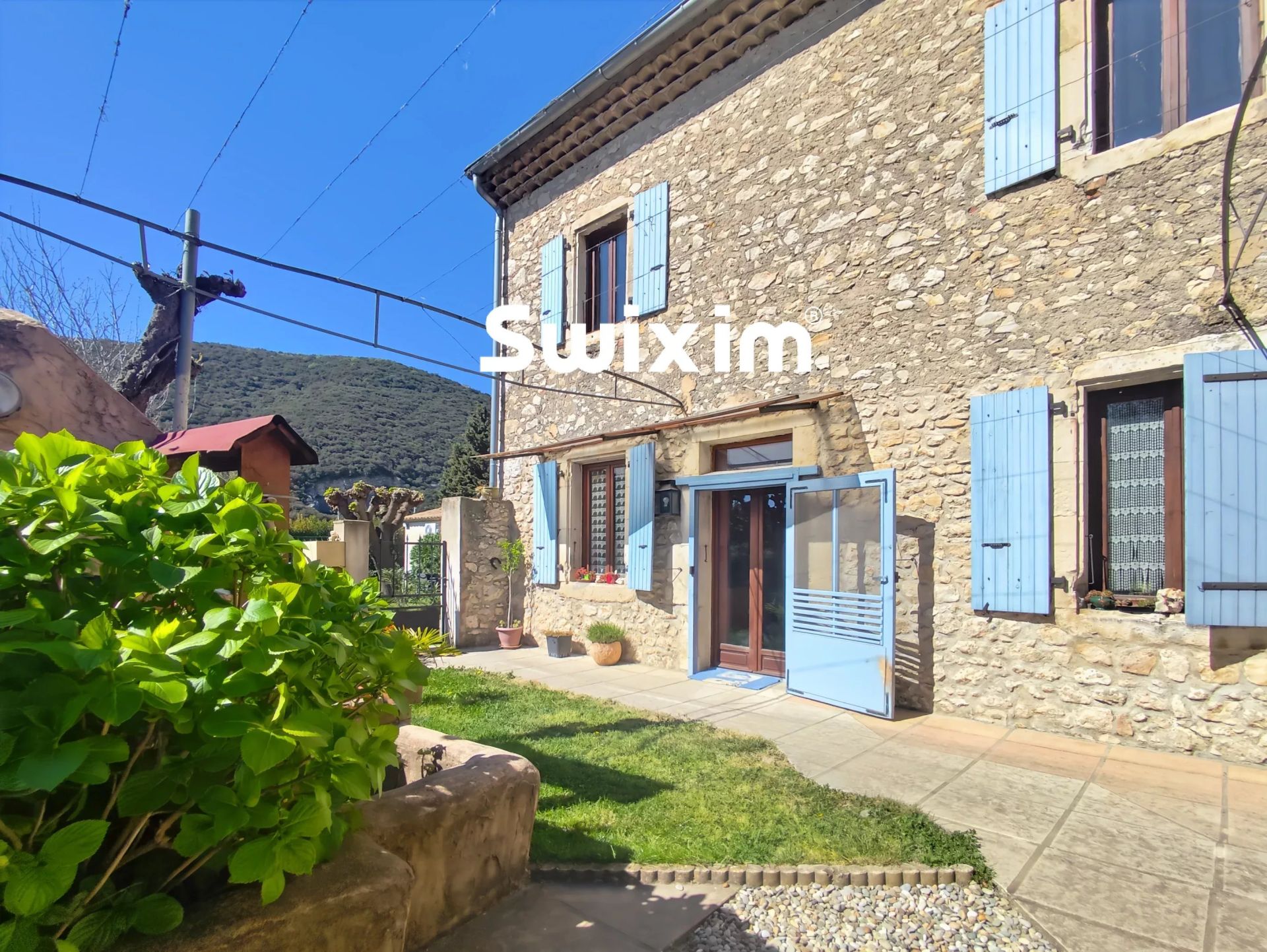 casa 6 Salas en venta en Saint-Montan (07220)