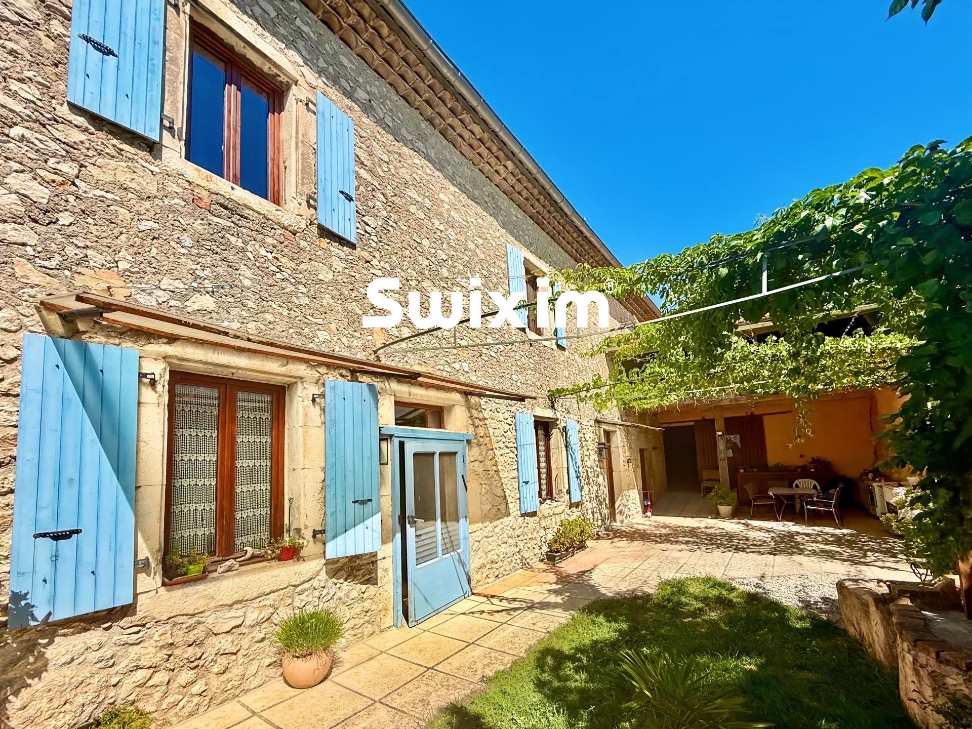 casa 6 Salas en venta en Saint-Montan (07220)