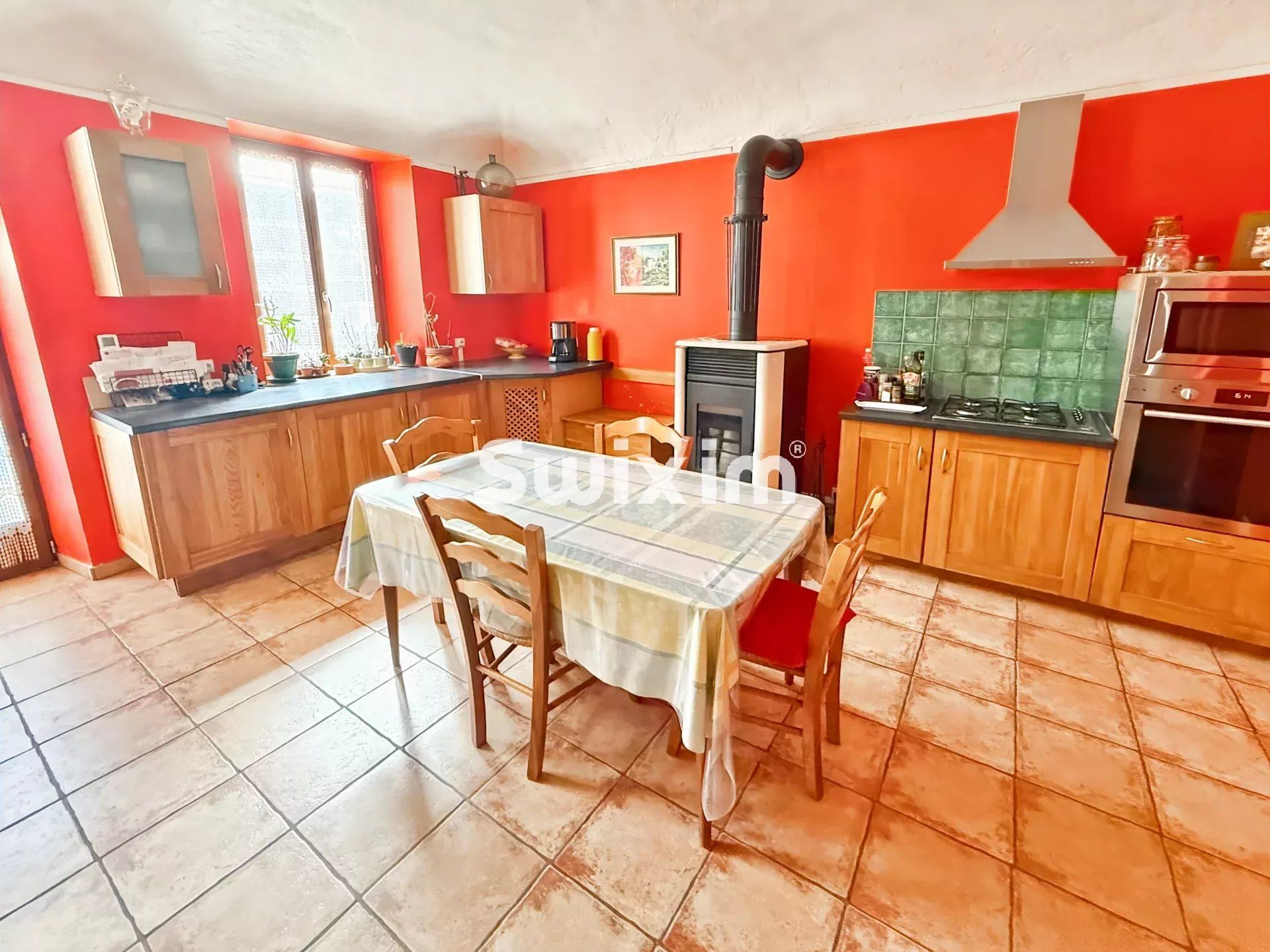 casa 6 Camere in vendita su Saint-Montan (07220)