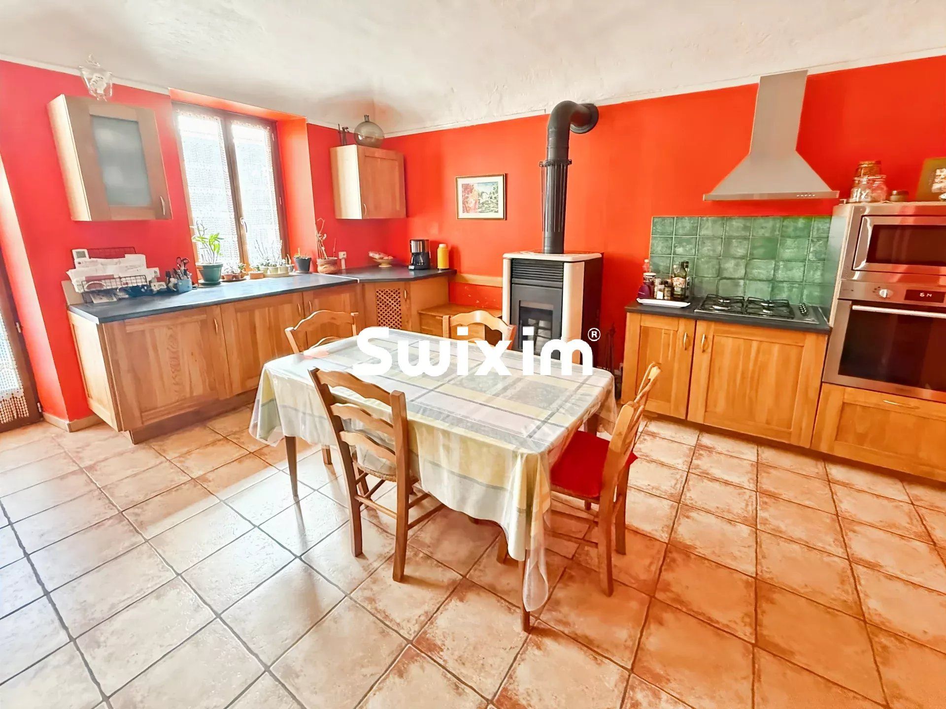 casa 6 Salas en venta en Saint-Montan (07220)
