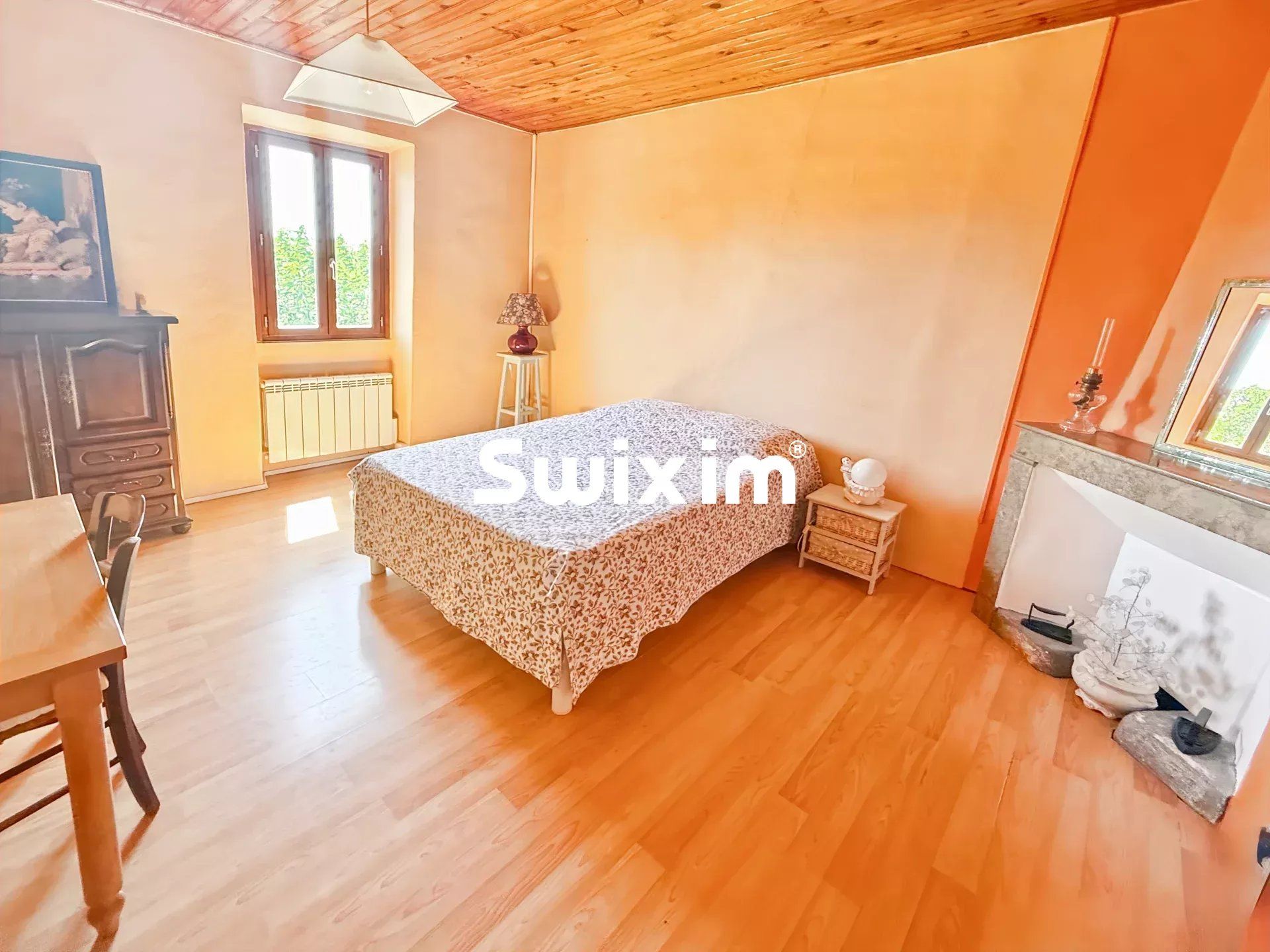 casa 6 Salas en venta en Saint-Montan (07220)