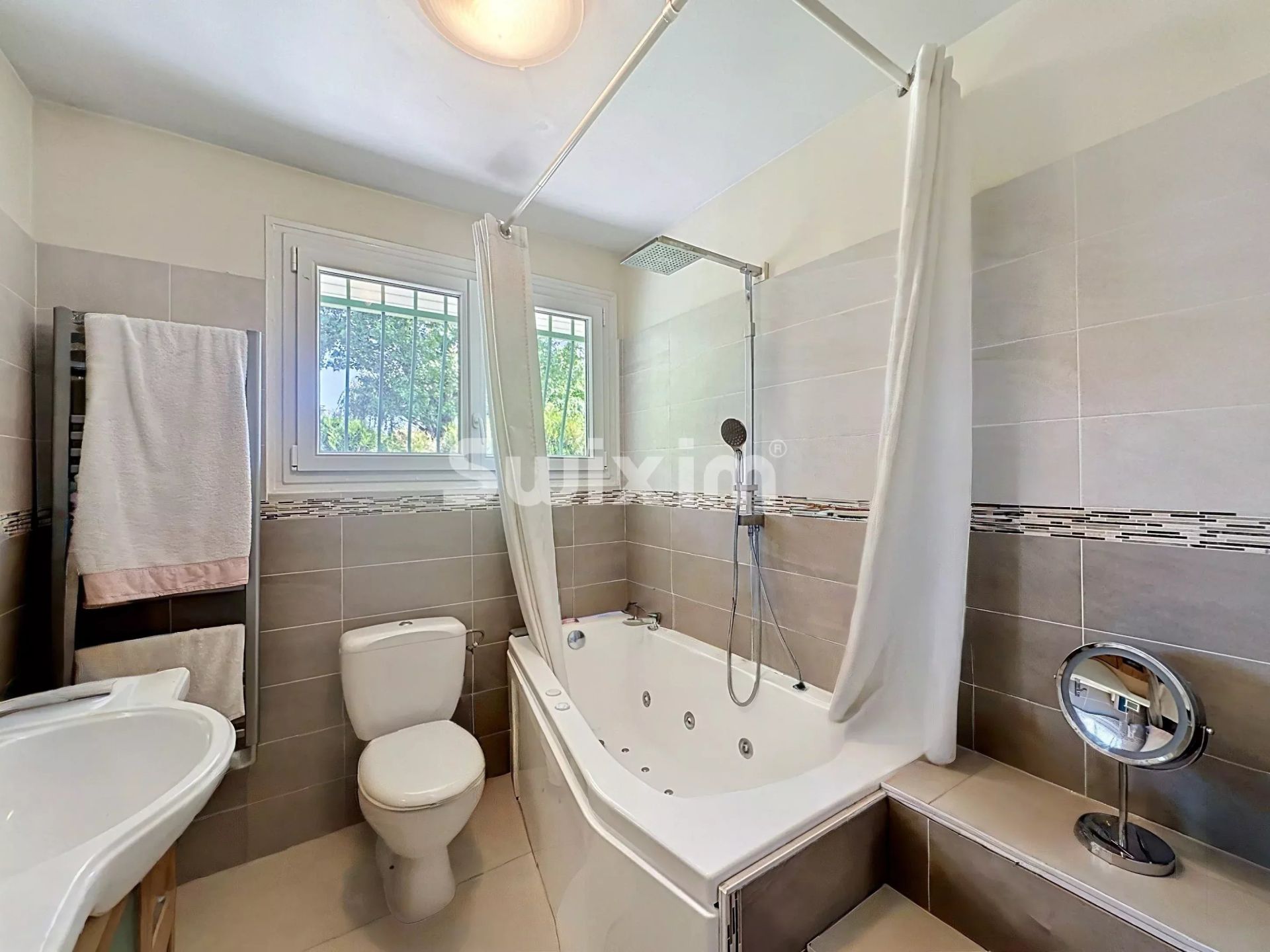 casa 6 Camere in vendita su Douvaine (74140)