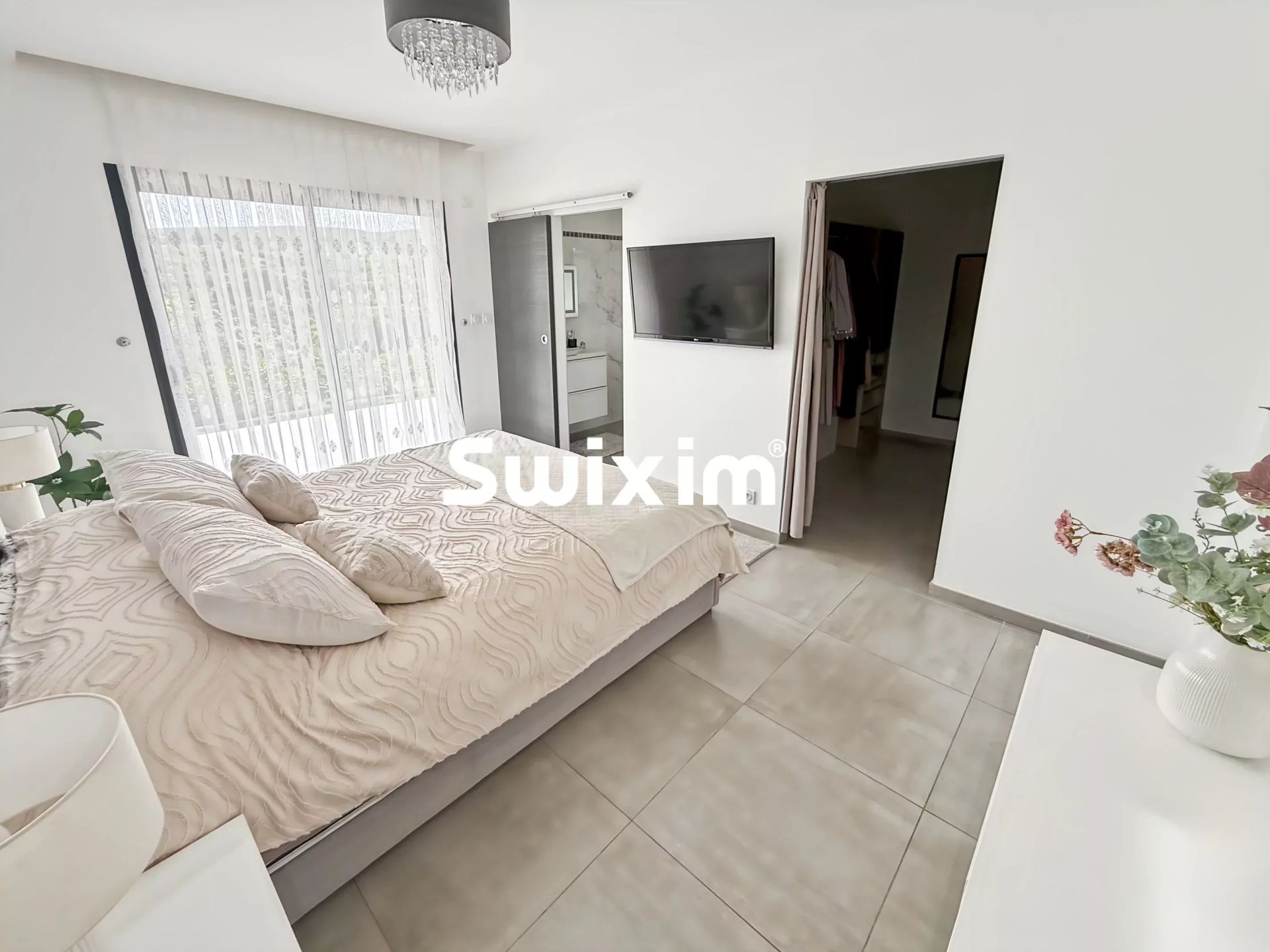 house 5 Rooms for sale on Bourg-Saint-Andéol (07700)