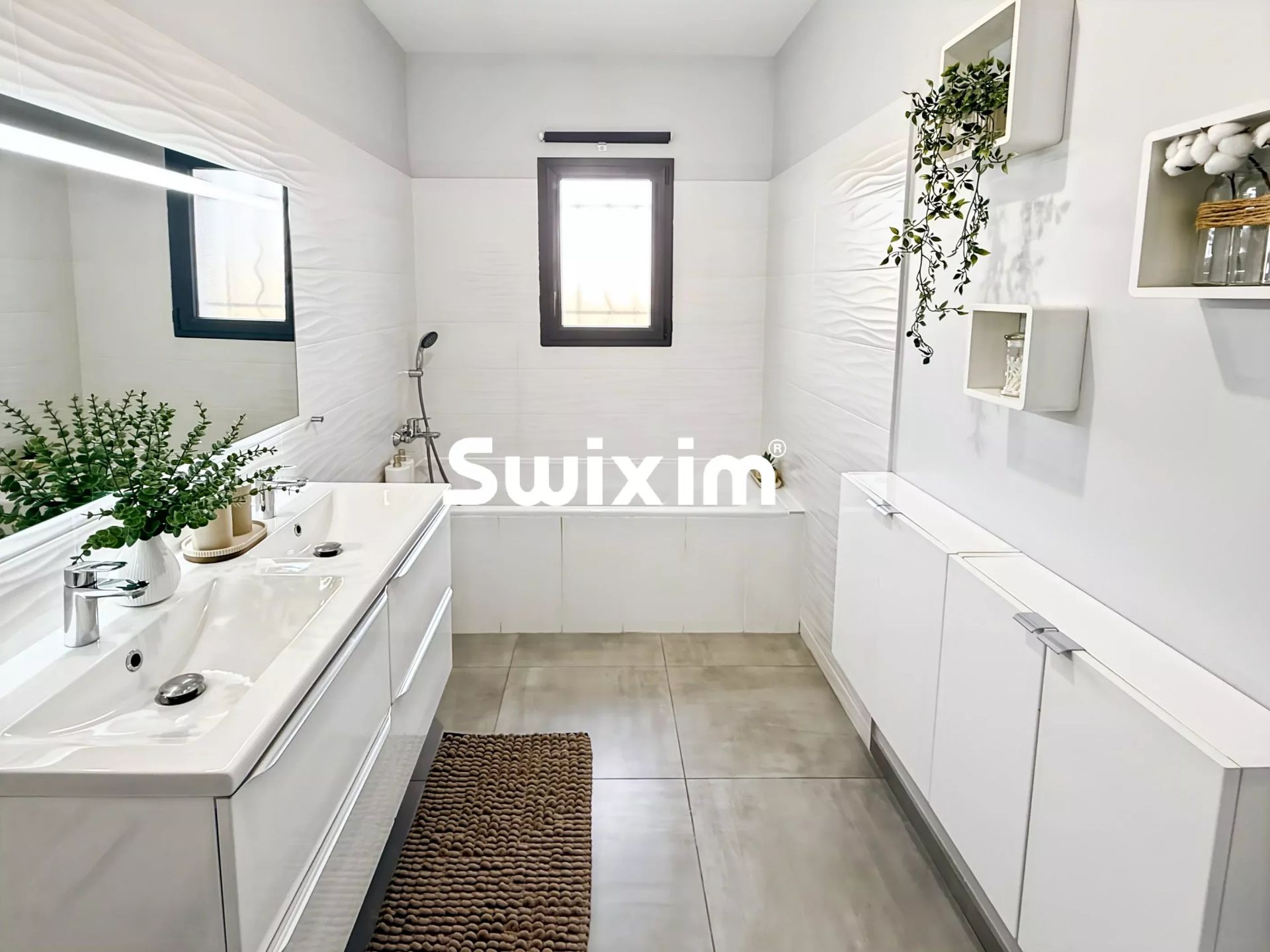 house 5 Rooms for sale on Bourg-Saint-Andéol (07700)