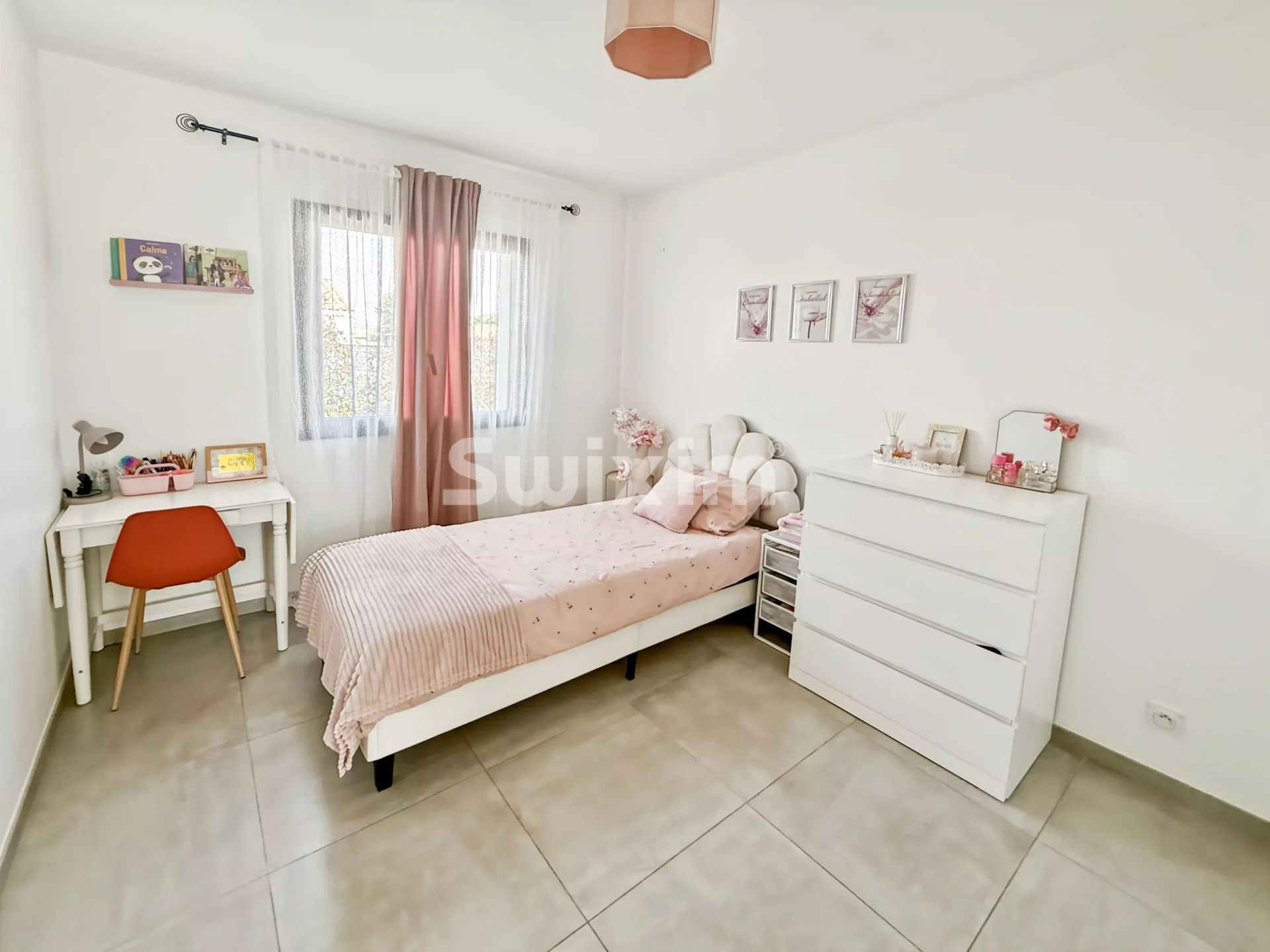 house 5 Rooms for sale on Bourg-Saint-Andéol (07700)