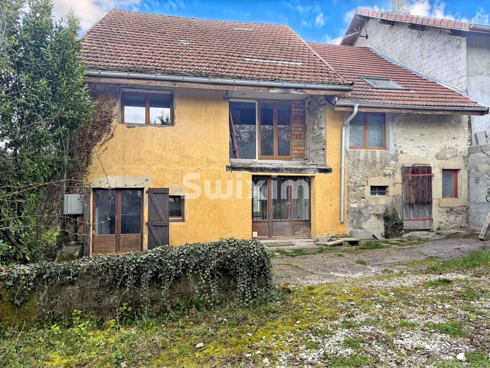 house 6 Rooms for sale on Contamine-Sarzin (74270)