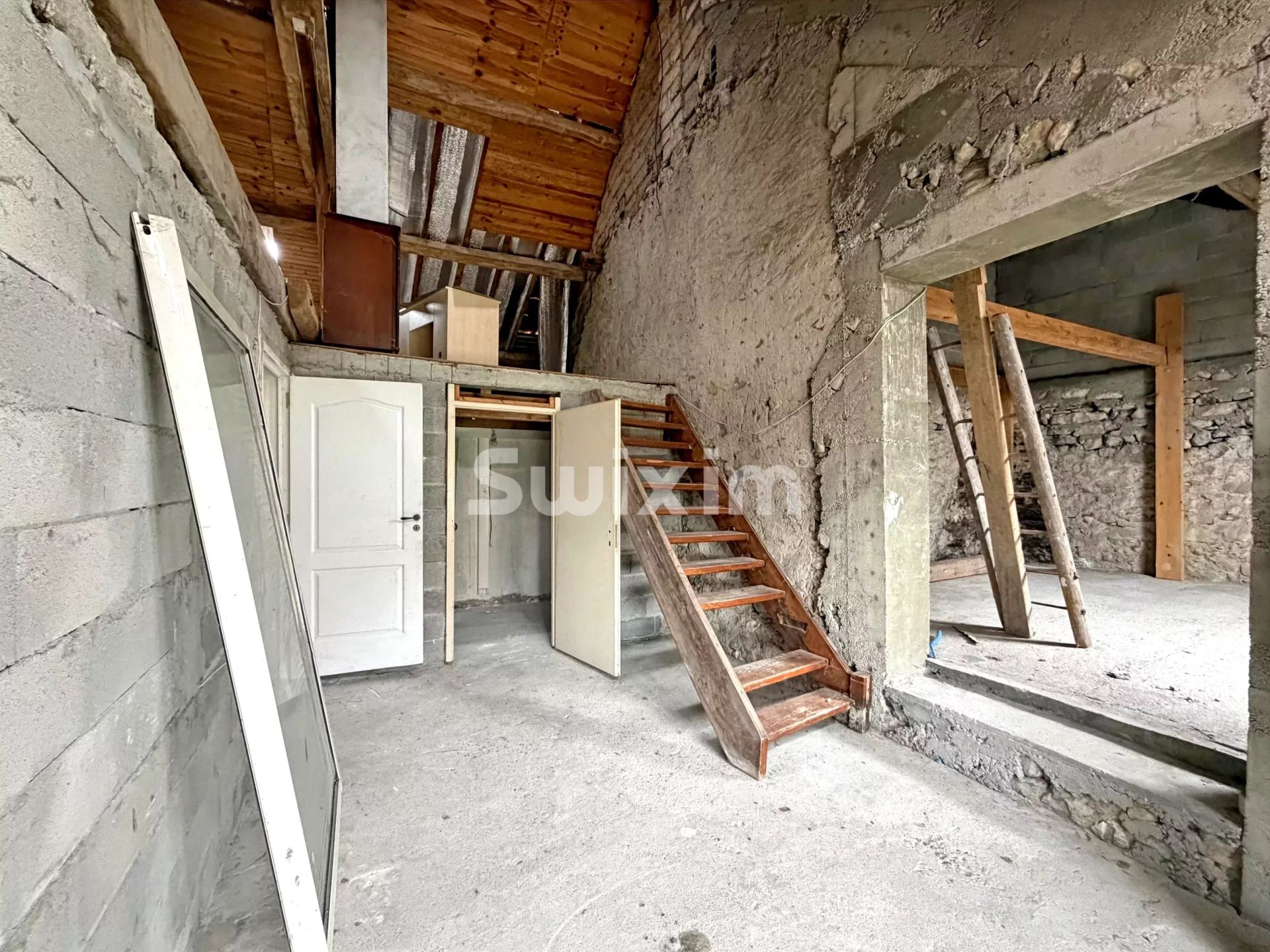 house 6 Rooms for sale on Contamine-Sarzin (74270)