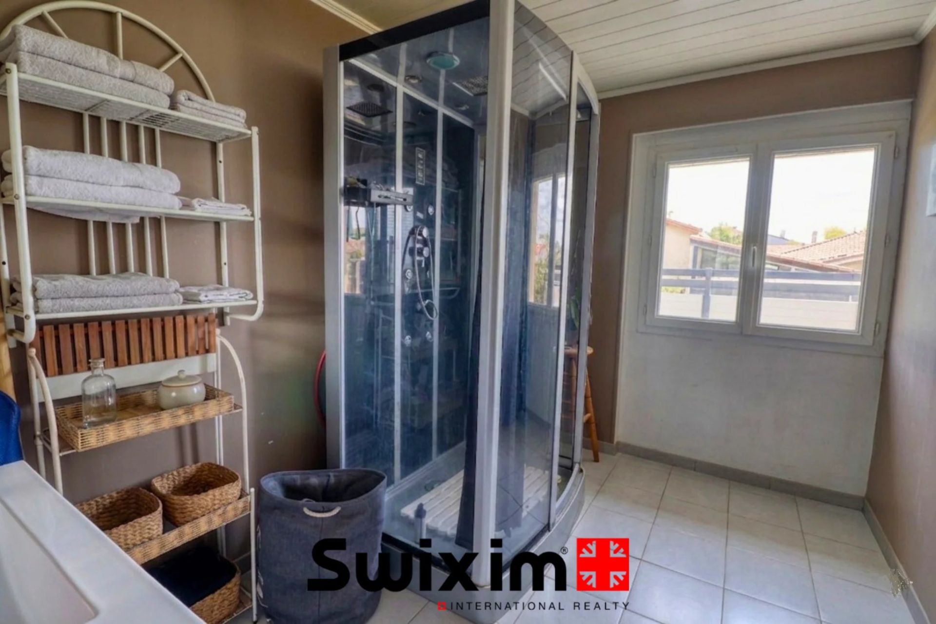 casa 5 Camere in vendita su Saint-Médard-en-Jalles (33160)