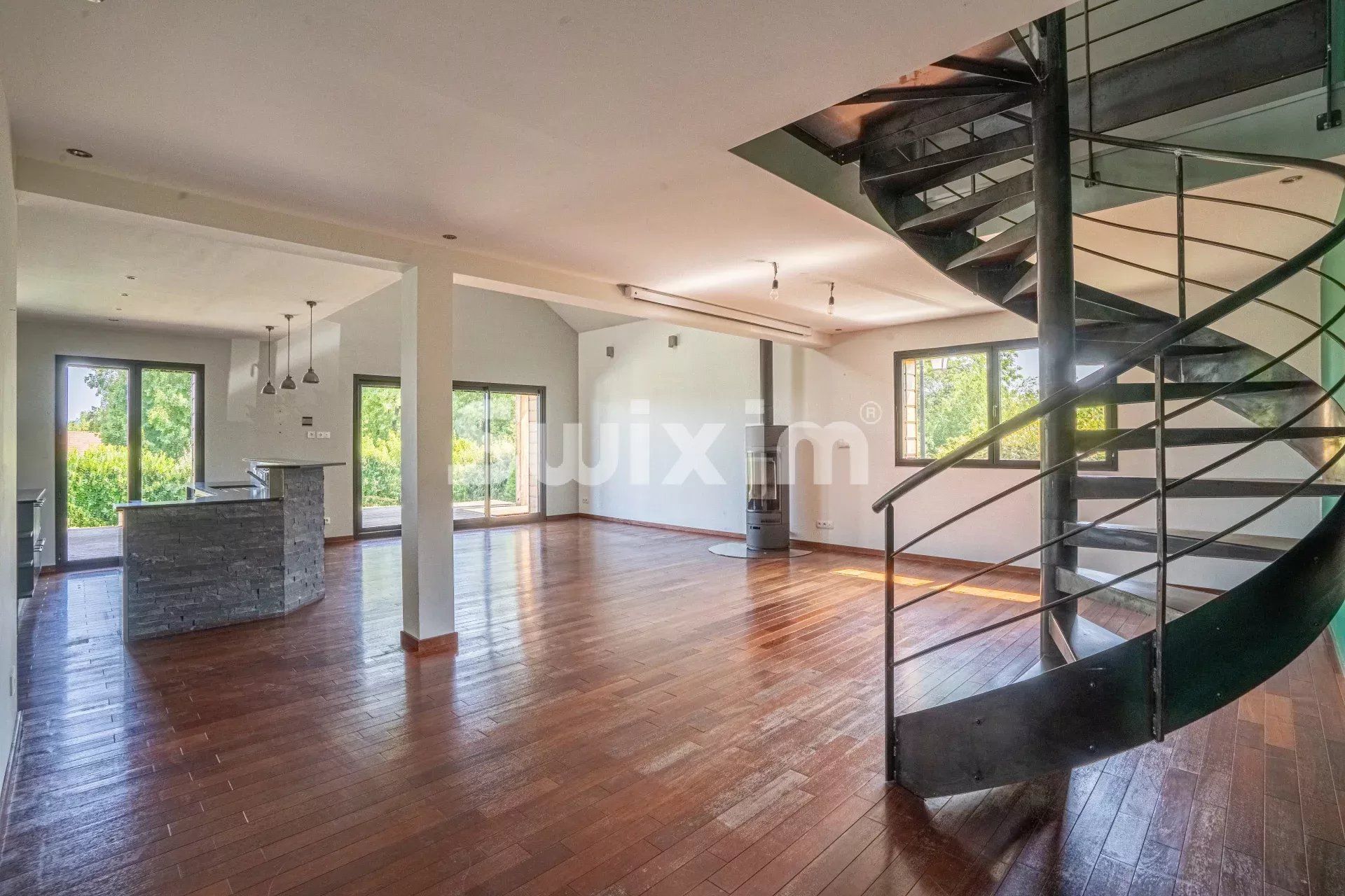 maison 6 Pièces en vente sur Grilly (01220)