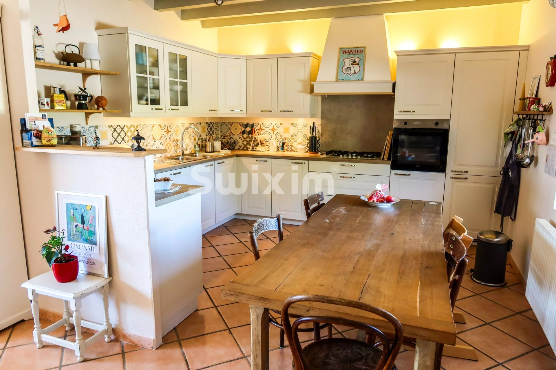 casa 6 Quartos para venda sobre Saint-Germain-du-Plain (71370)