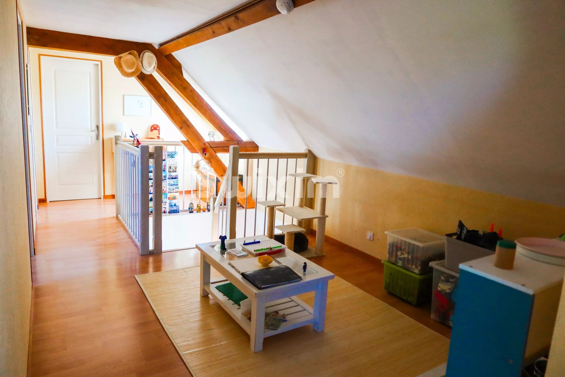 casa 6 Quartos para venda sobre Saint-Germain-du-Plain (71370)
