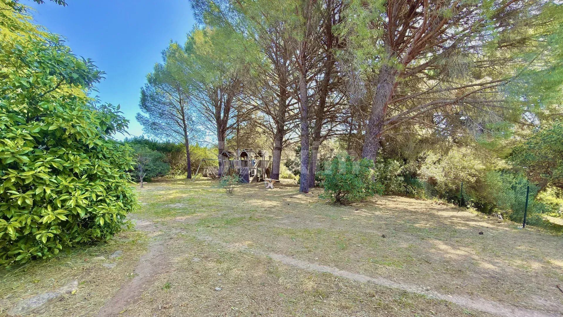 villa 4 Zimmer zum verkauf auf Castillon-du-Gard (30210)