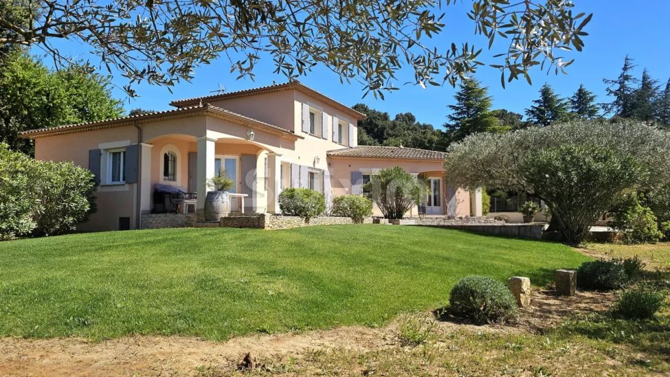Vente Villa Uzès 4&nbsp;Pièces 142&nbsp;m²