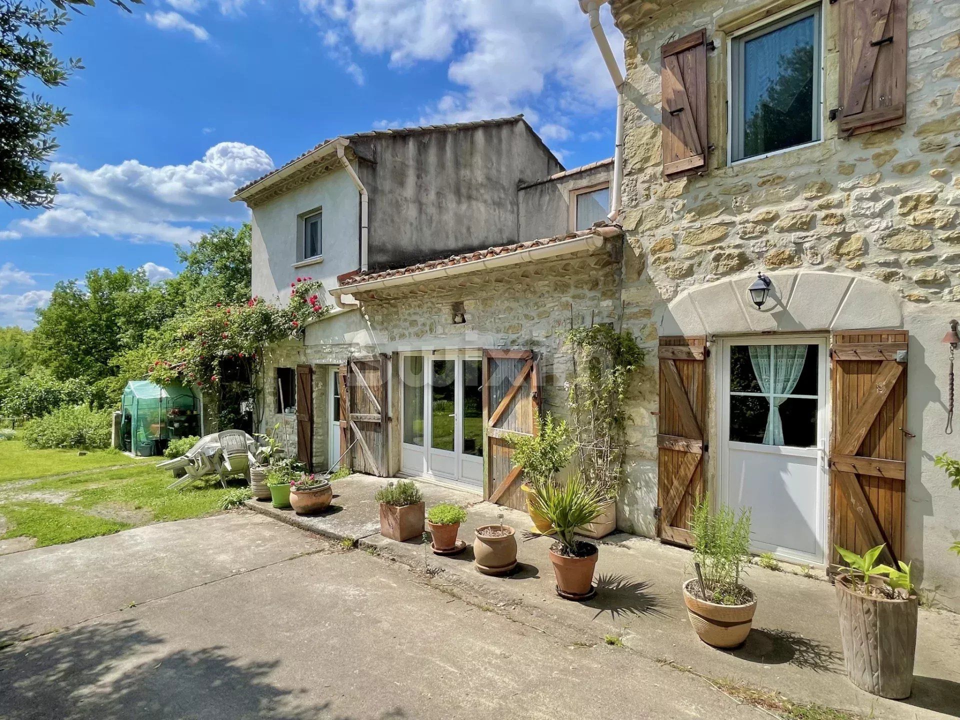 mas 6 Camere in vendita su Méjannes-lès-Alès (30340)