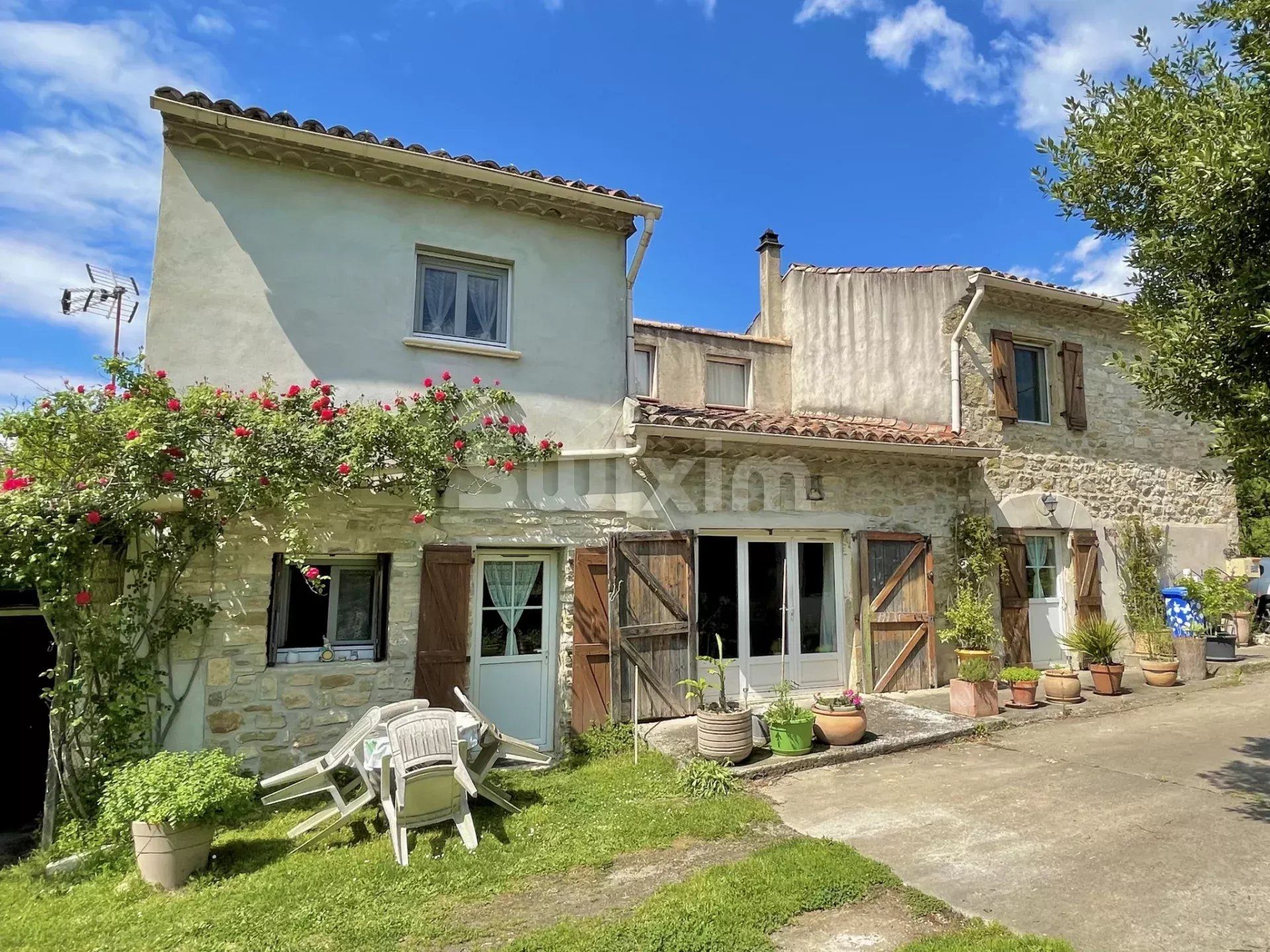 mas 6 Camere in vendita su Méjannes-lès-Alès (30340)