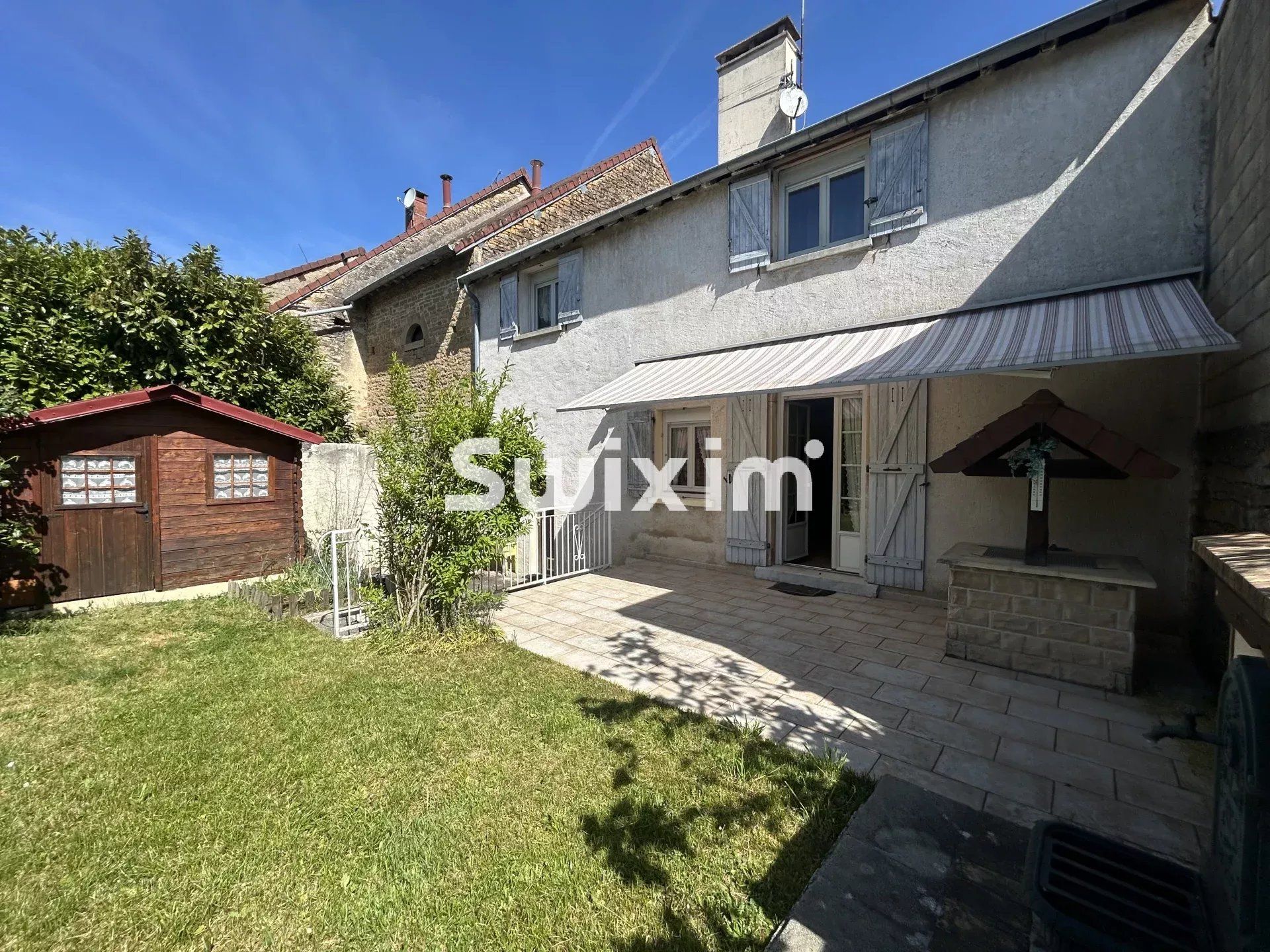 casa 6 Camere in vendita su Domblans (39210)