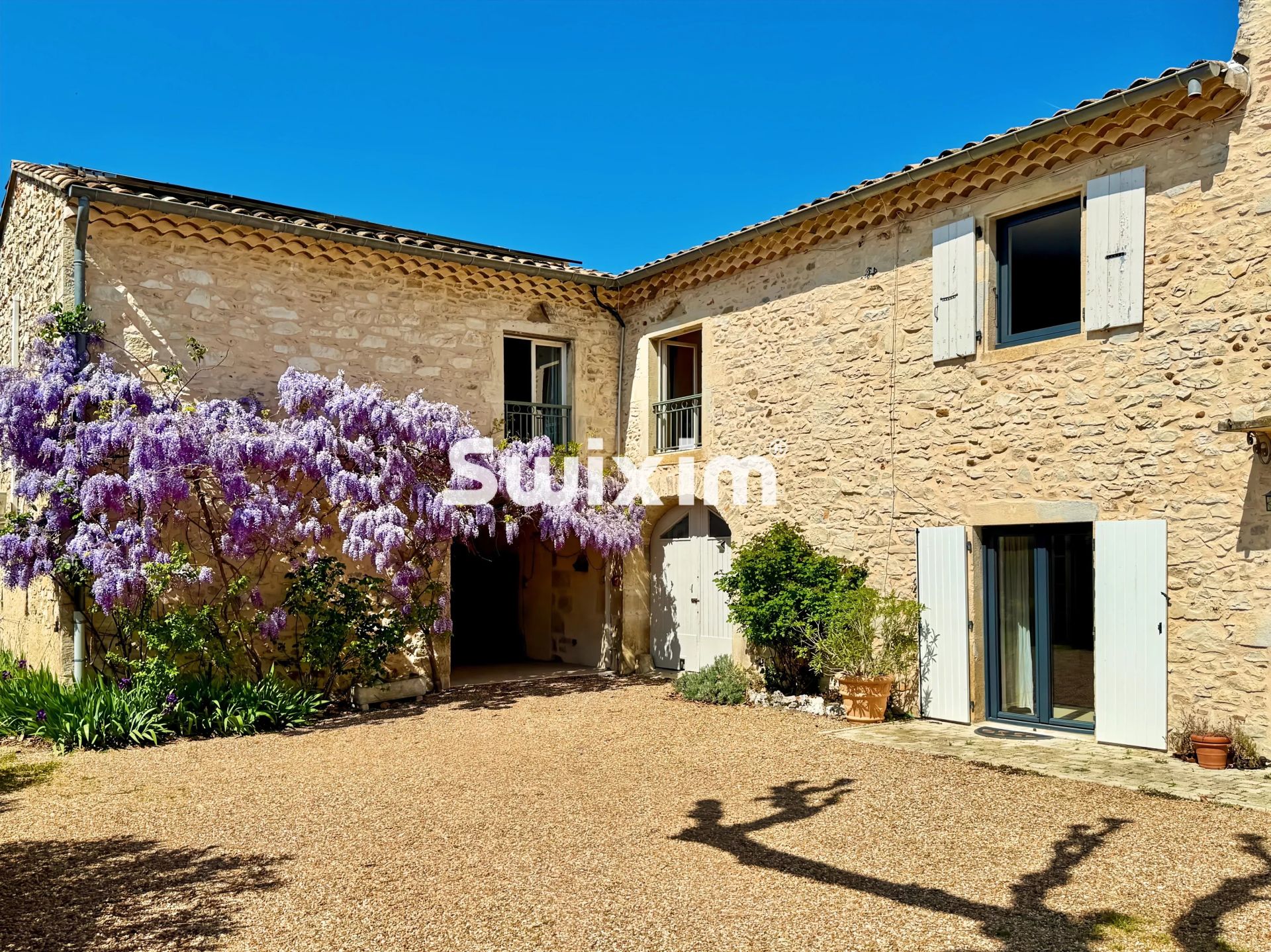 house 9 Rooms for sale on Saint-Marcel-lès-Sauzet (26740)