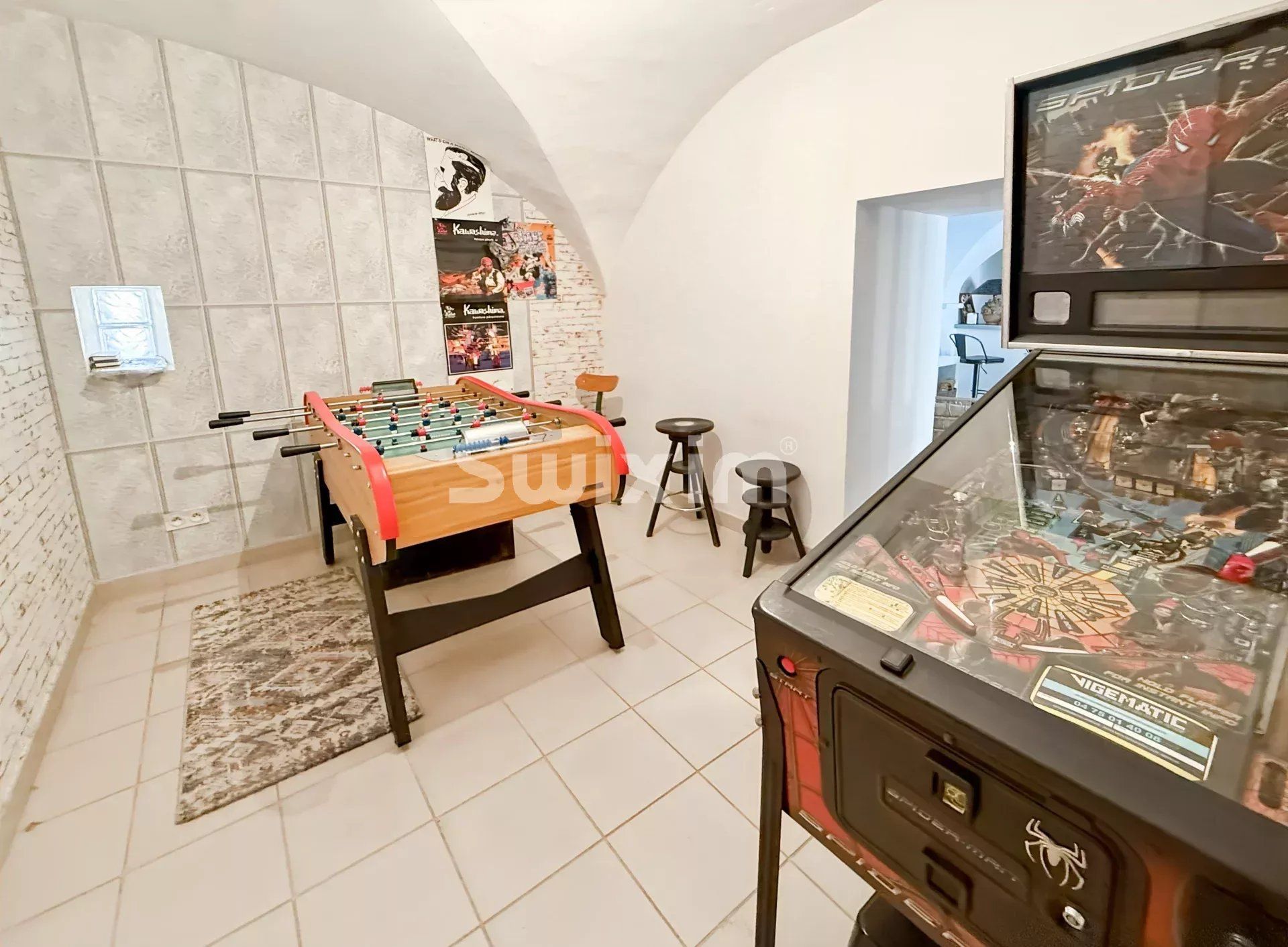 house 9 Rooms for sale on Saint-Marcel-lès-Sauzet (26740)
