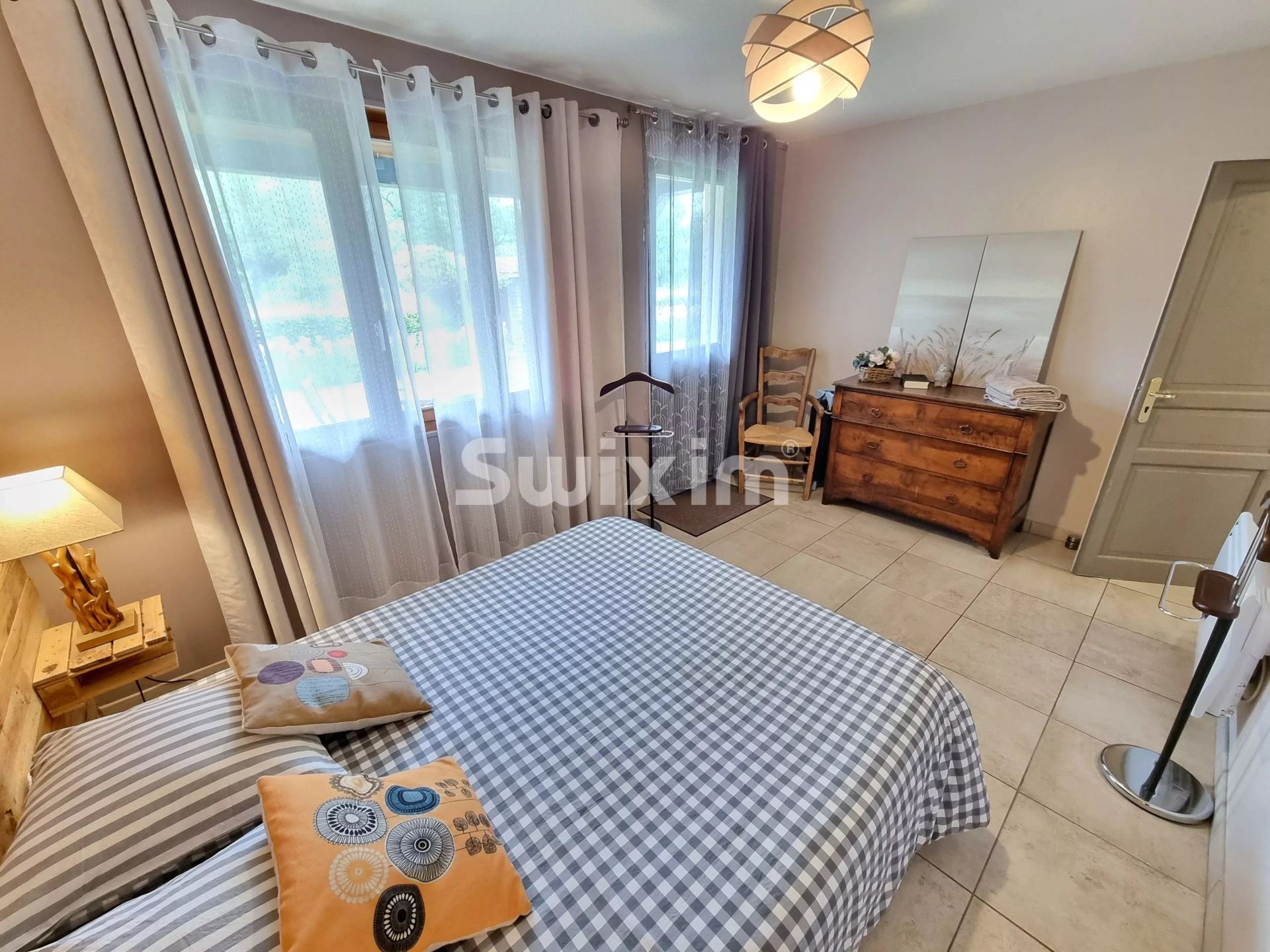 property 12 Rooms for sale on Chevroches (58500)