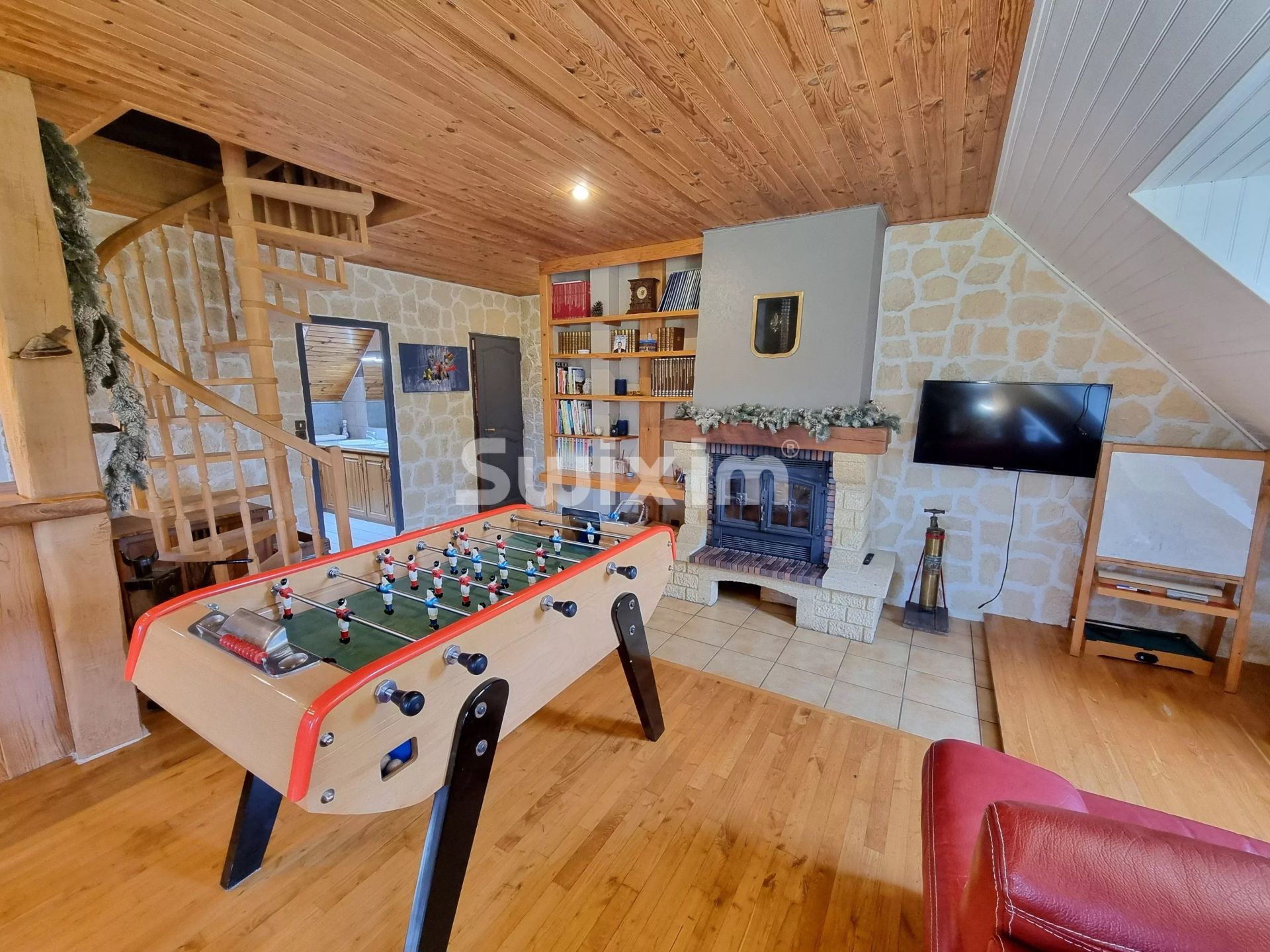 property 12 Rooms for sale on Chevroches (58500)